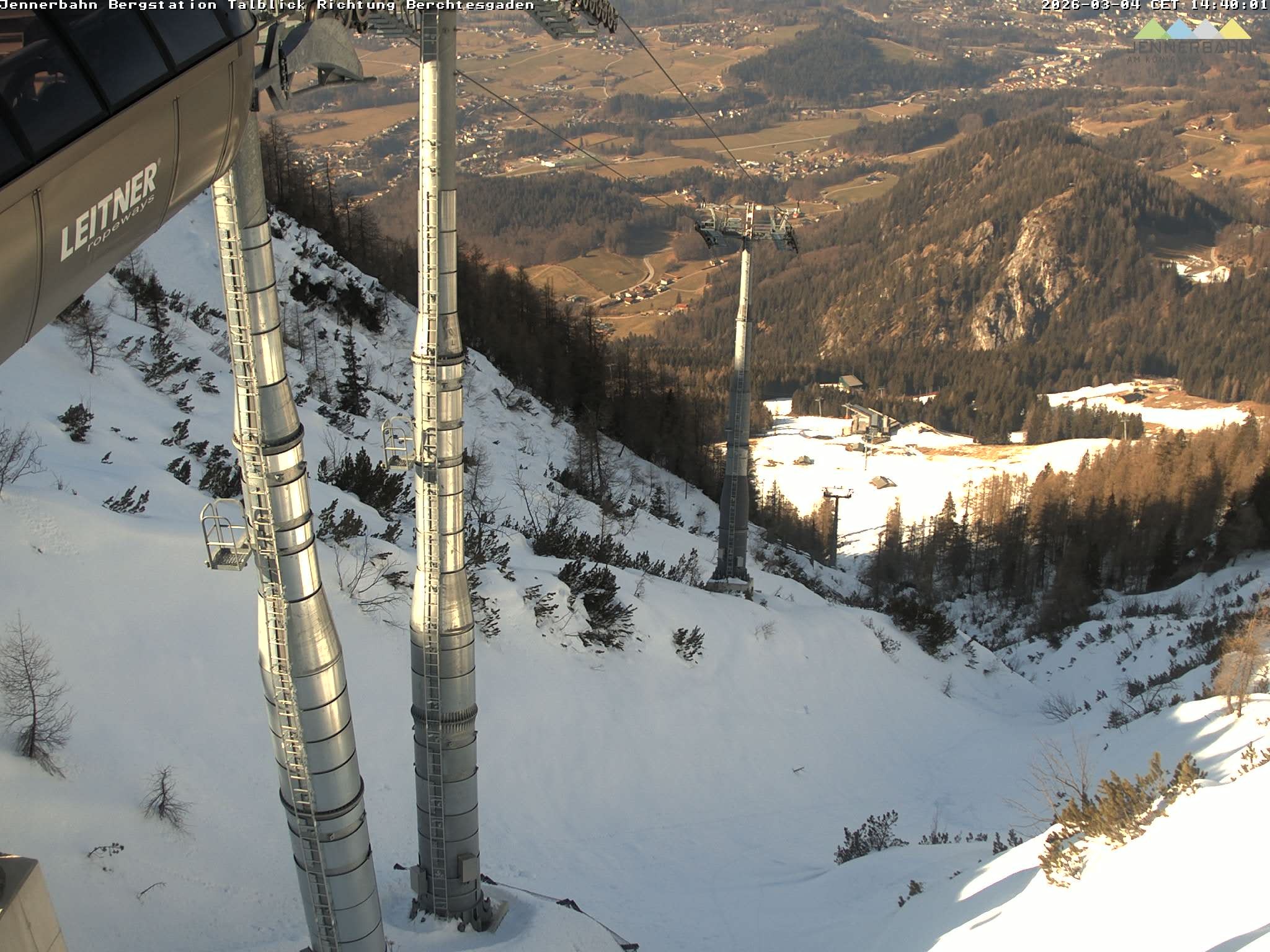 Archived image Webcam Jenner mountain - Valley View Cable Car