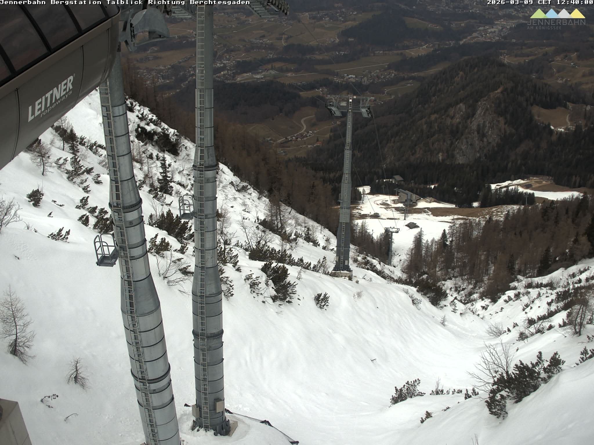 Archiv Foto Webcam Jenner - Blick ins Tal Gondelstation