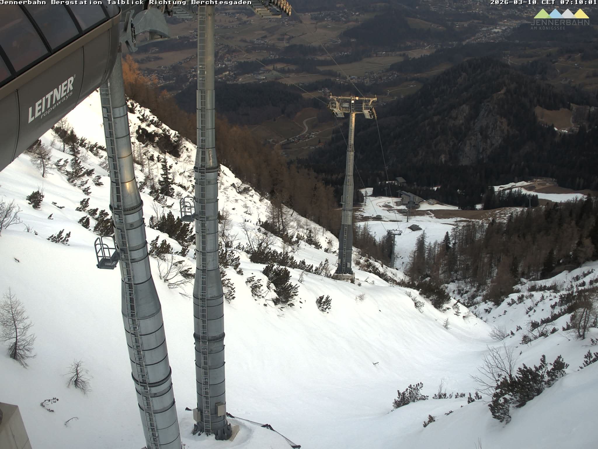 Archiv Foto Webcam Jenner - Blick ins Tal Gondelstation