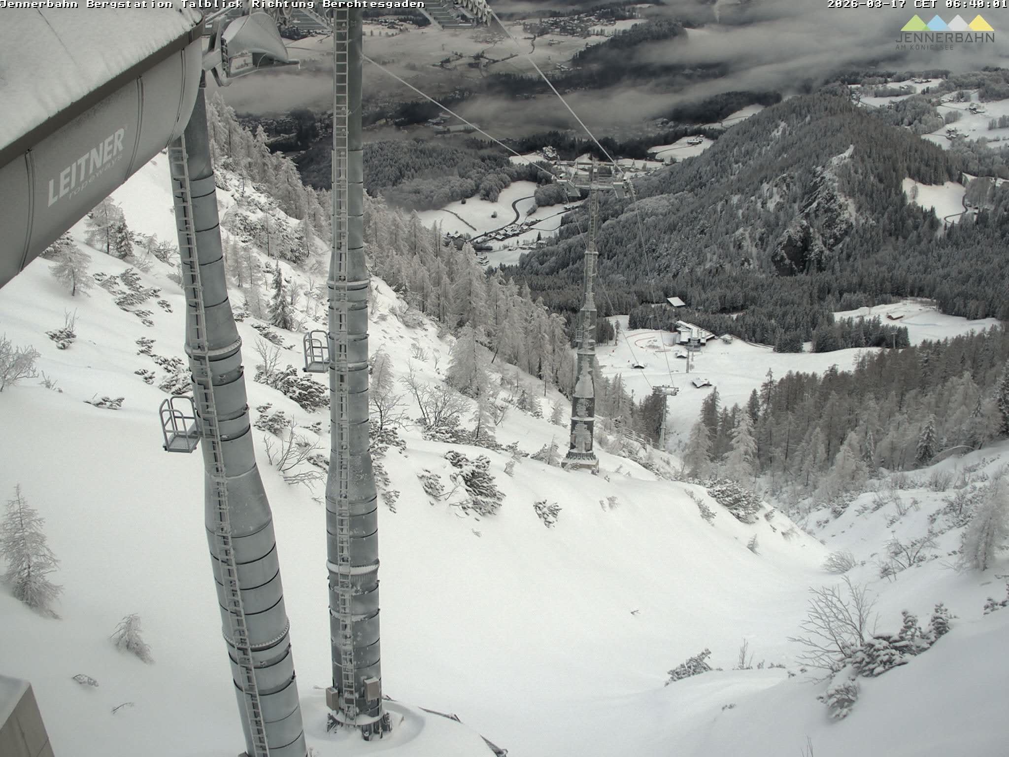 Archiv Foto Webcam Jenner - Blick ins Tal Gondelstation