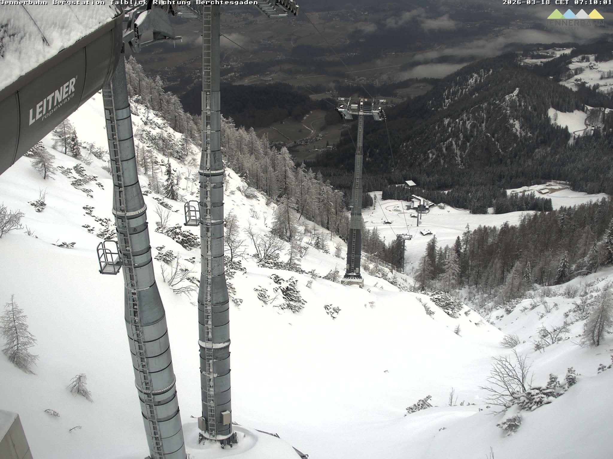 Archiv Foto Webcam Jenner - Blick ins Tal Gondelstation