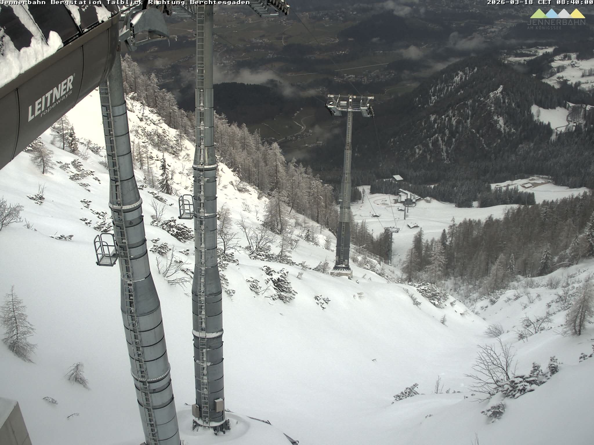 Archiv Foto Webcam Jenner - Blick ins Tal Gondelstation