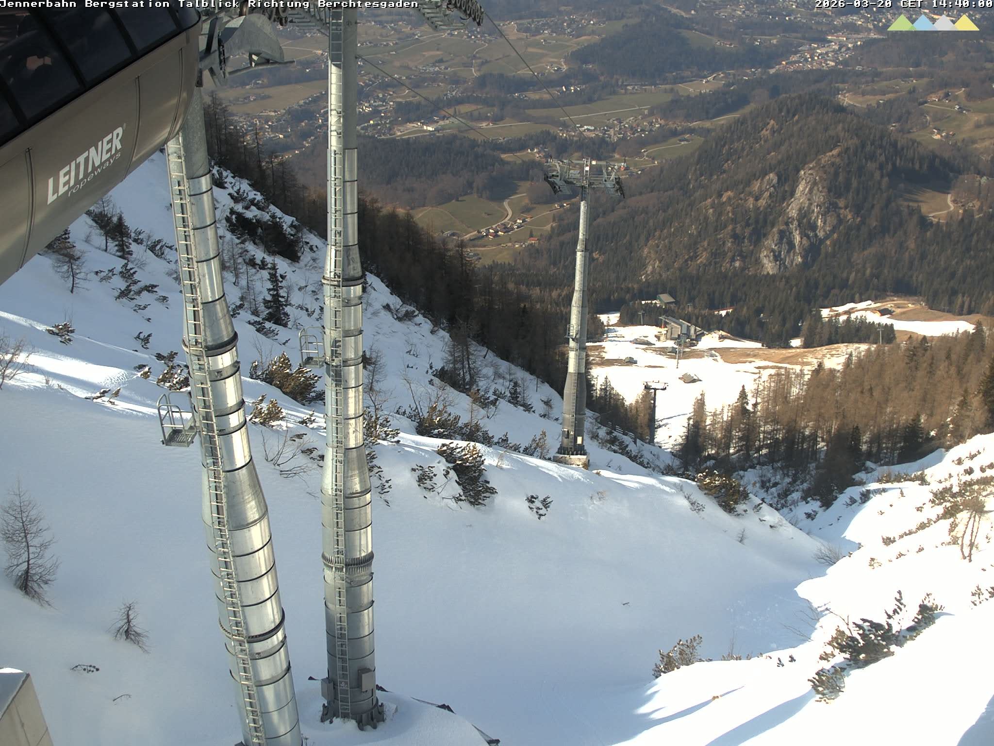 Archiv Foto Webcam Jenner - Blick ins Tal Gondelstation