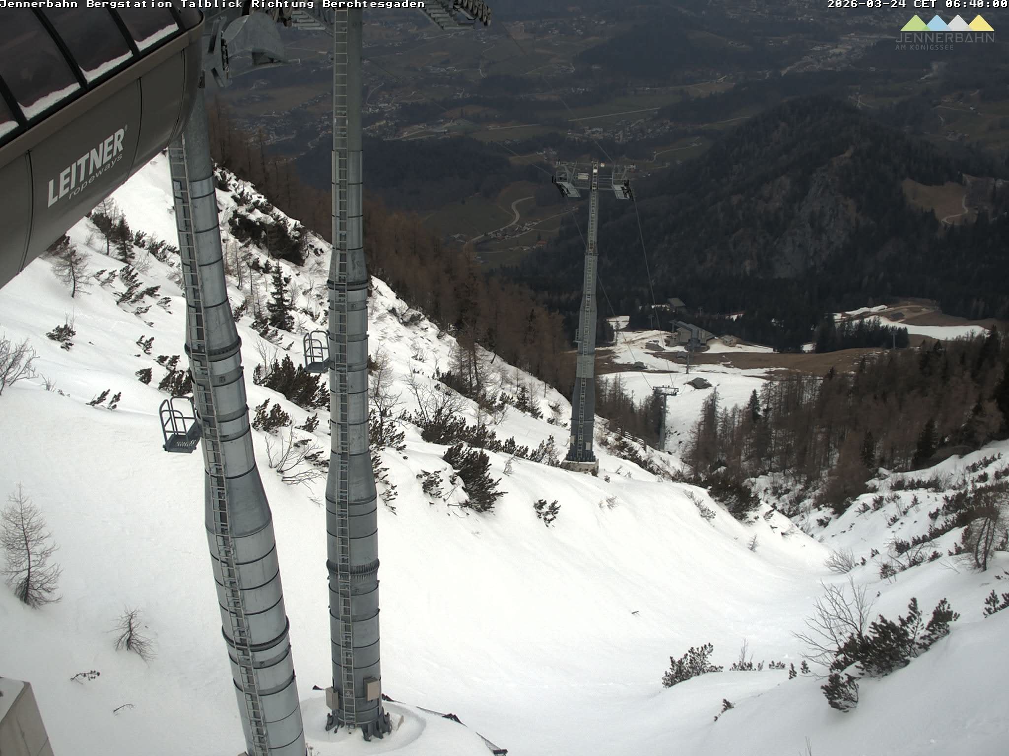 Archiv Foto Webcam Jenner - Blick ins Tal Gondelstation