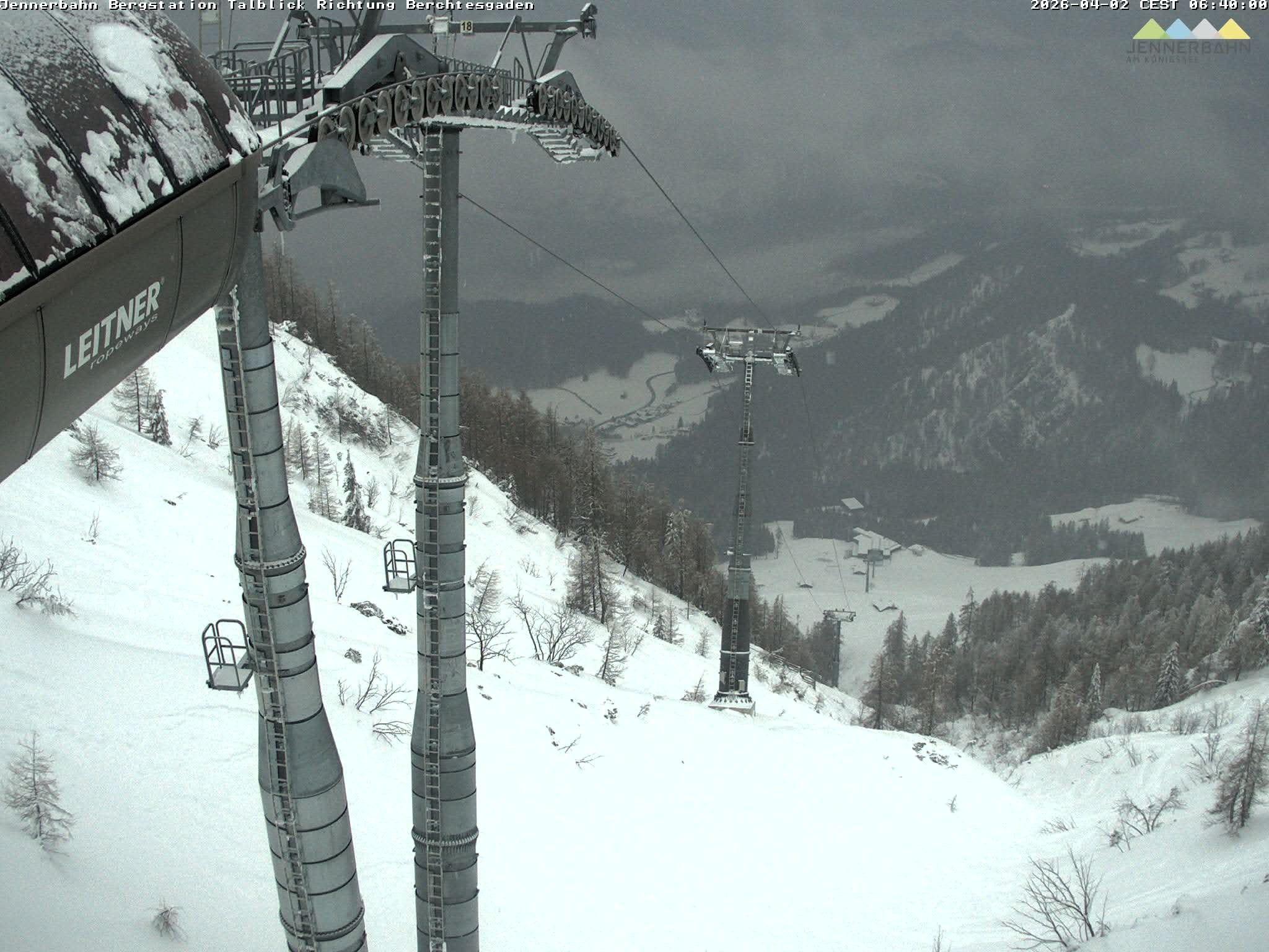 Archiv Foto Webcam Jenner - Blick ins Tal Gondelstation