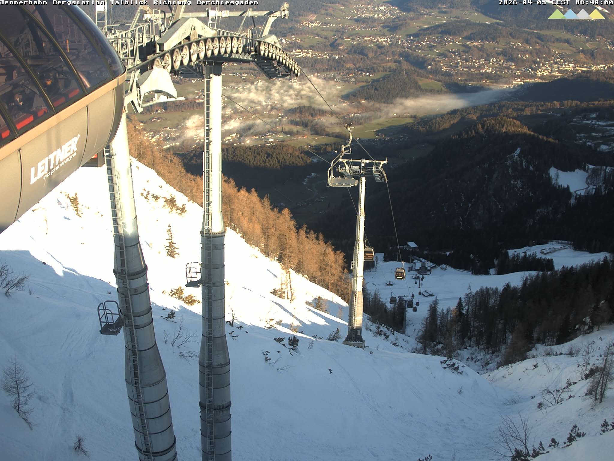 Archived image Webcam Jenner mountain - Valley View Cable Car