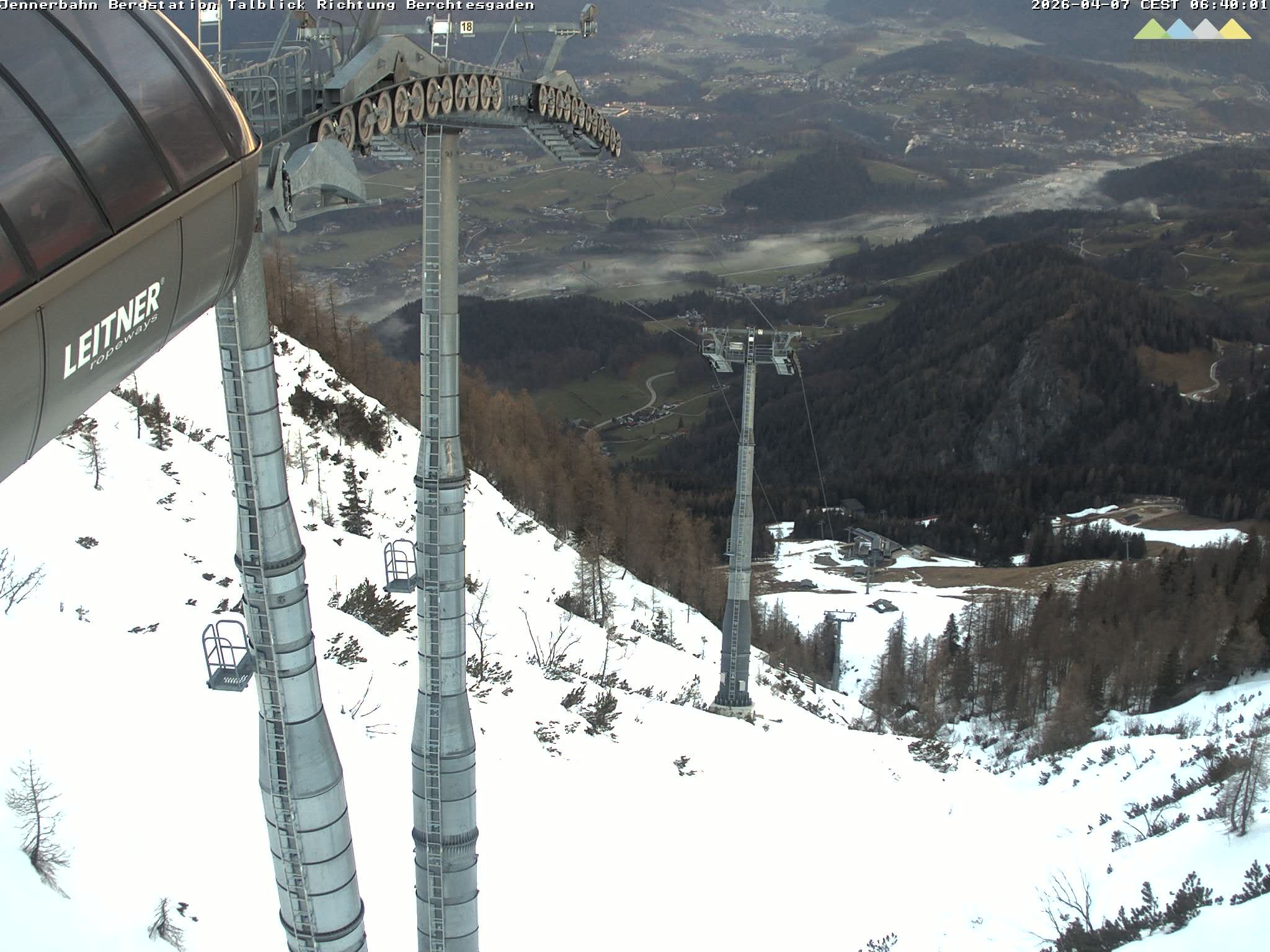Archiv Foto Webcam Jenner - Blick ins Tal Gondelstation