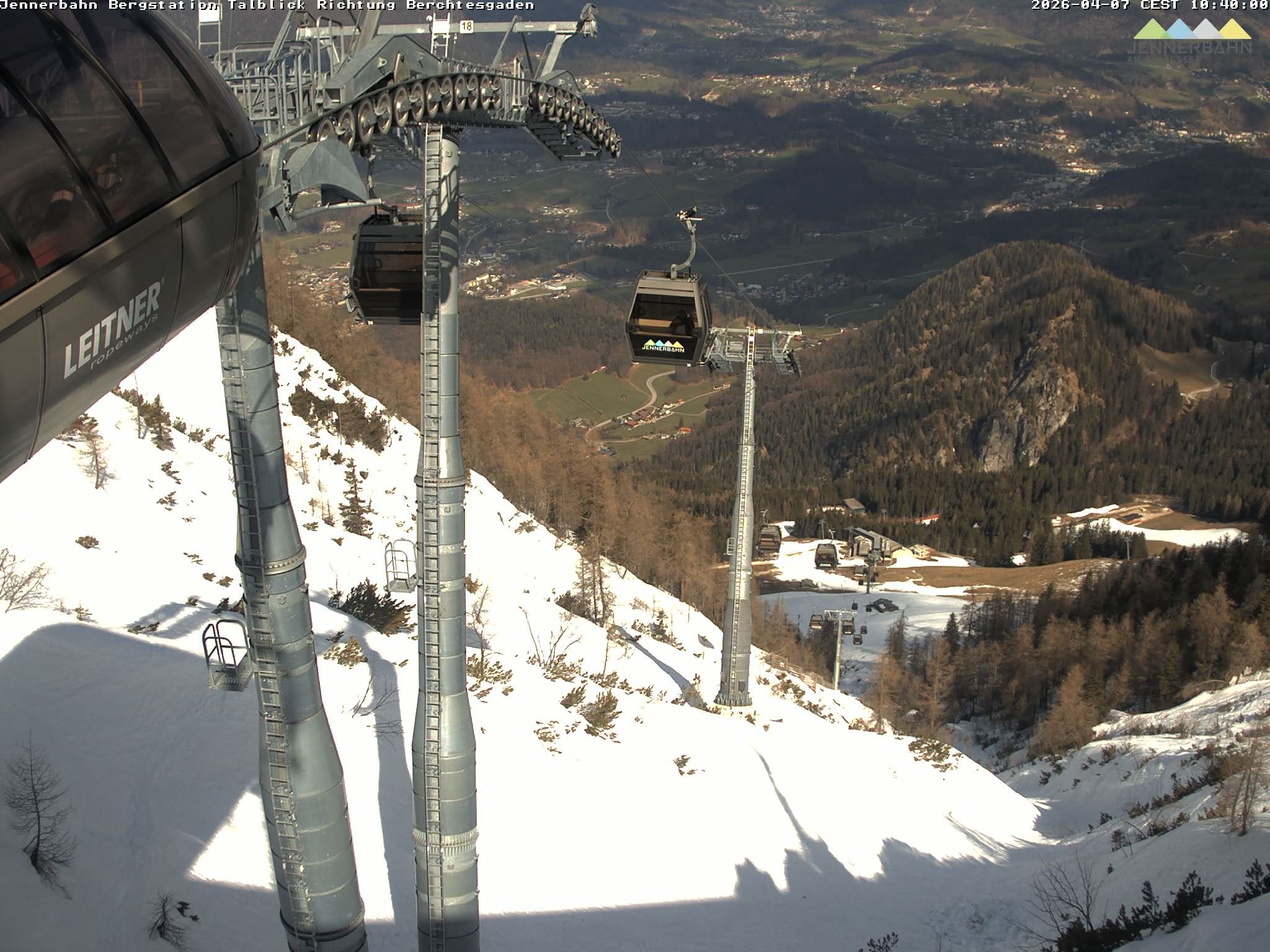 Archiv Foto Webcam Jenner - Blick ins Tal Gondelstation