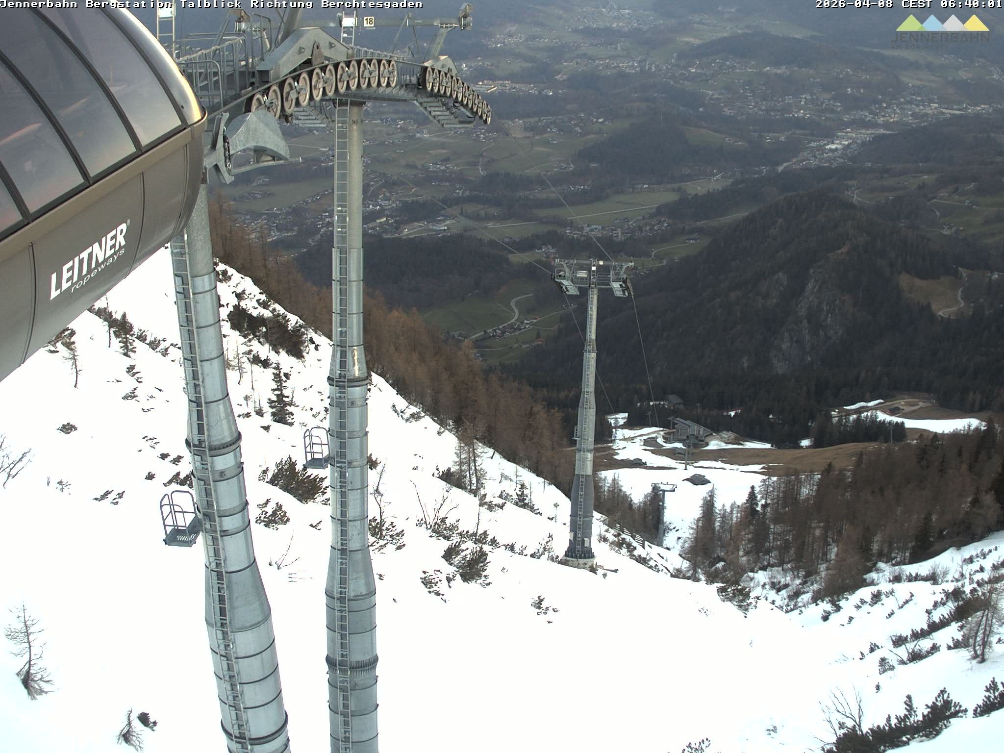 Archiv Foto Webcam Jenner - Blick ins Tal Gondelstation