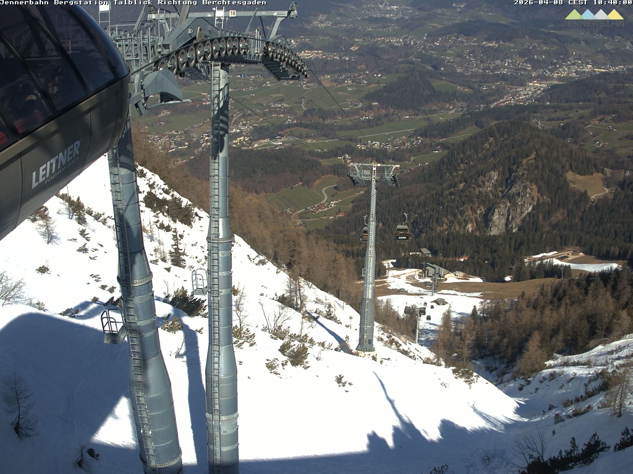 Archiv Foto Webcam Jenner - Blick ins Tal Gondelstation