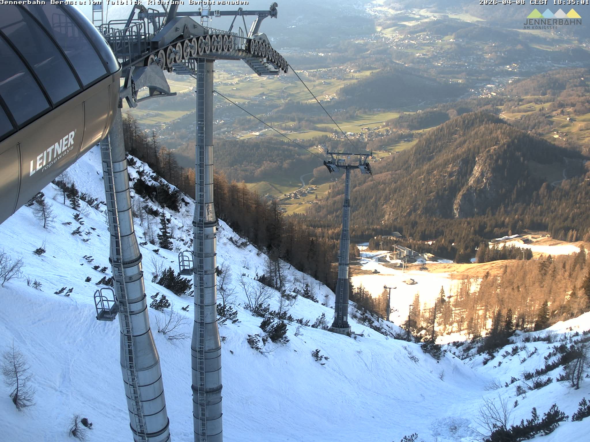 Archived image Webcam Jenner mountain - Valley View Cable Car