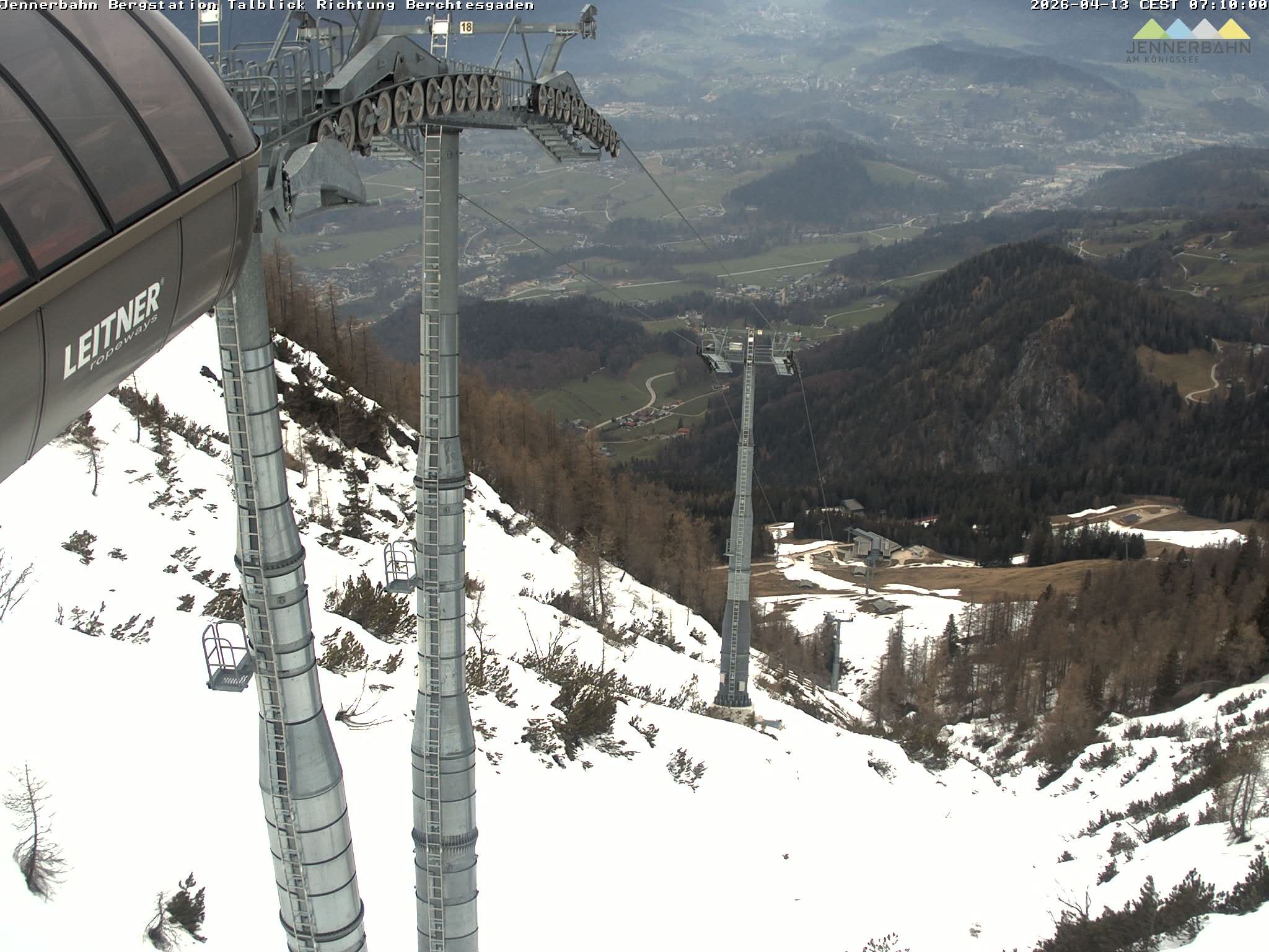 Archived image Webcam Jenner mountain - Valley View Cable Car