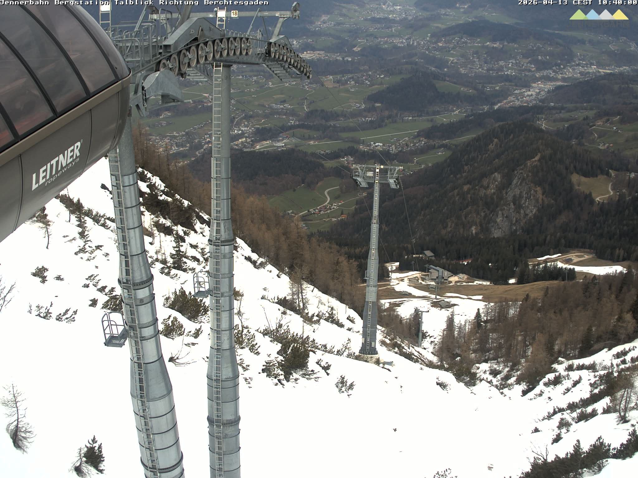 Archiv Foto Webcam Jenner - Blick ins Tal Gondelstation