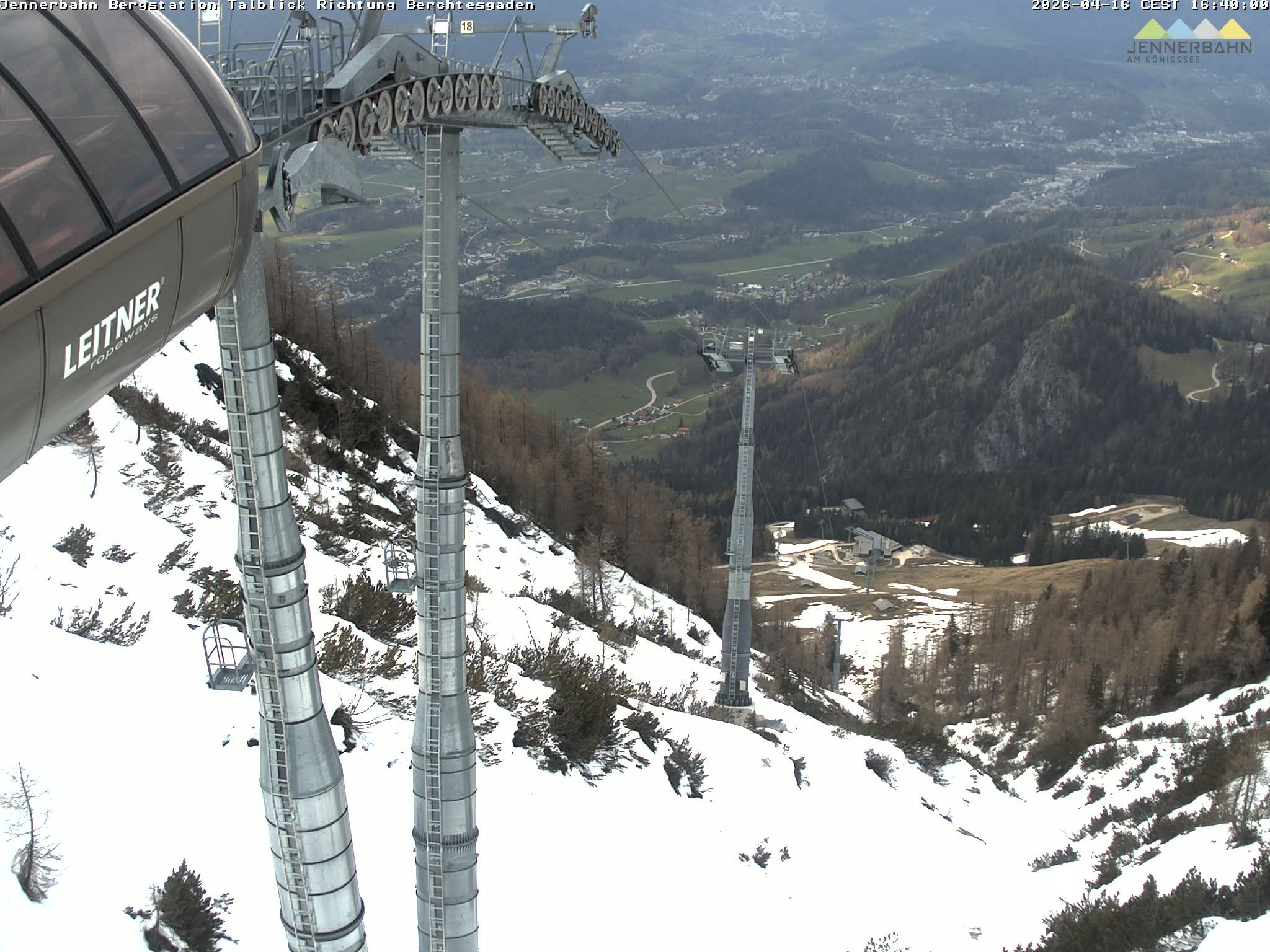 Archiv Foto Webcam Jenner - Blick ins Tal Gondelstation