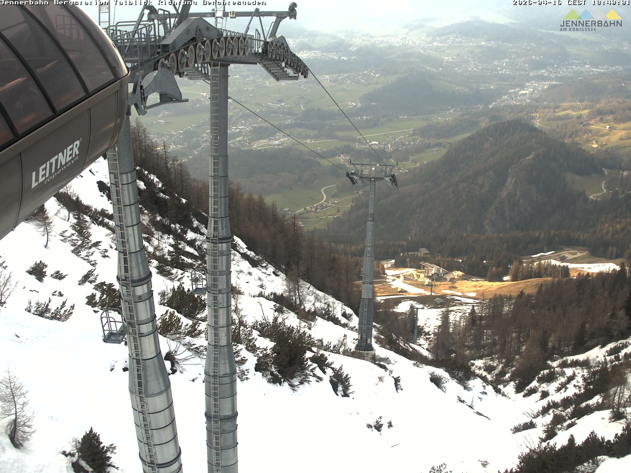 Archiv Foto Webcam Jenner - Blick ins Tal Gondelstation