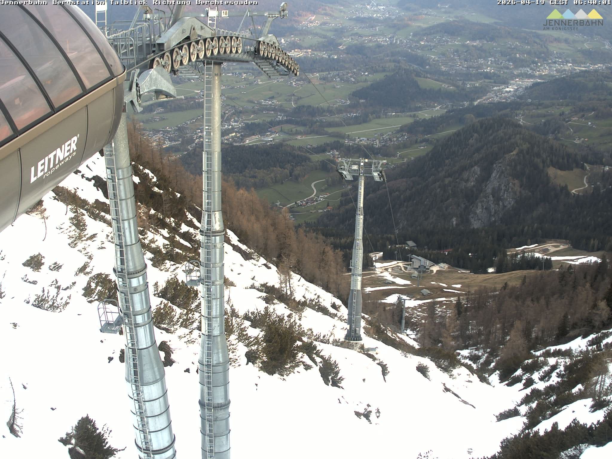 Archiv Foto Webcam Jenner - Blick ins Tal Gondelstation
