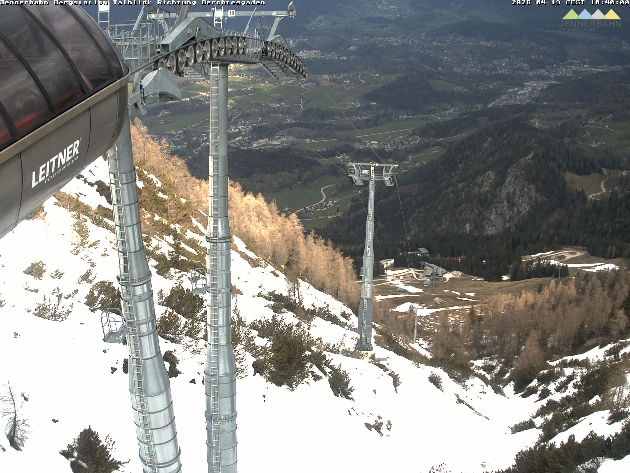 Archiv Foto Webcam Jenner - Blick ins Tal Gondelstation
