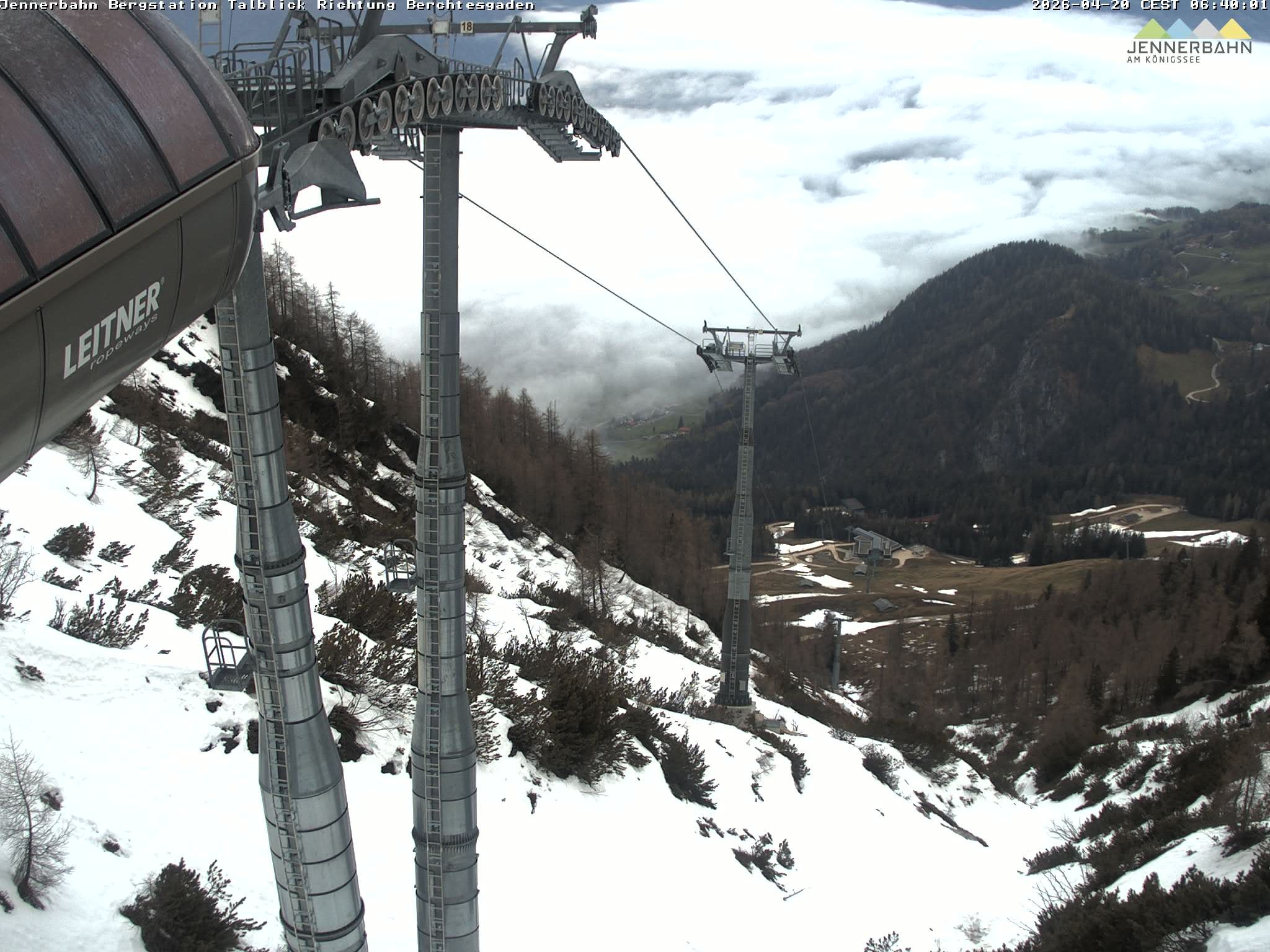 Archiv Foto Webcam Jenner - Blick ins Tal Gondelstation