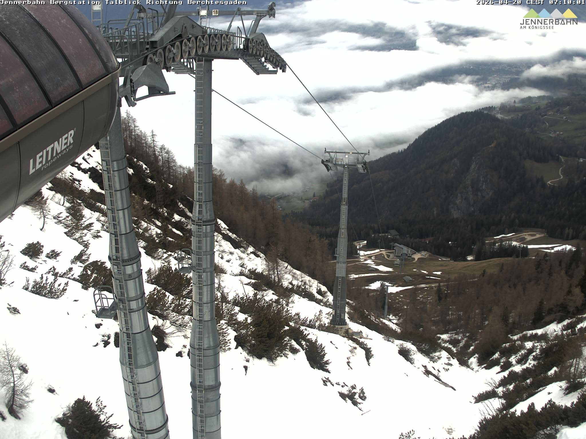 Archiv Foto Webcam Jenner - Blick ins Tal Gondelstation
