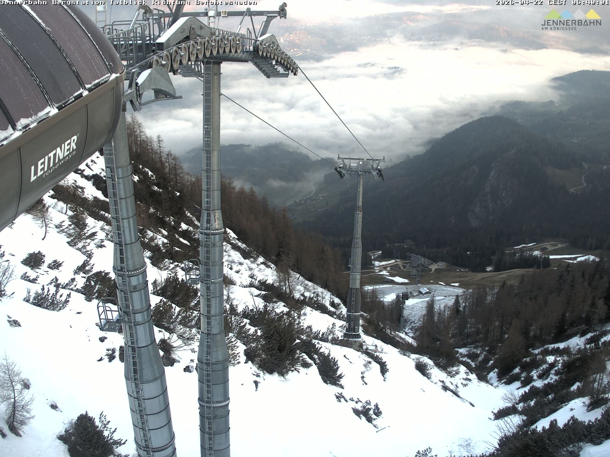 Archived image Webcam Jenner mountain - Valley View Cable Car