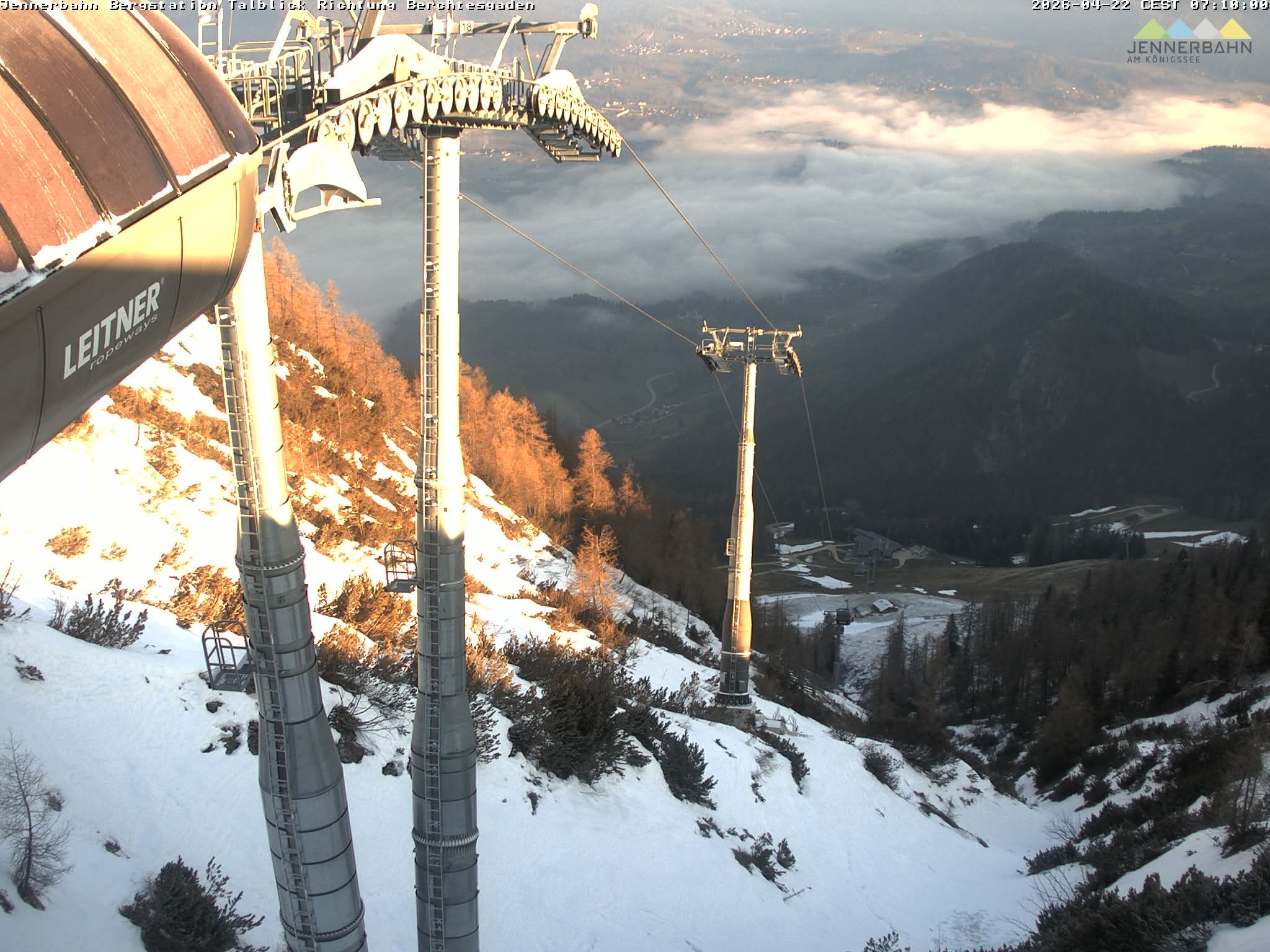 Archiv Foto Webcam Jenner - Blick ins Tal Gondelstation