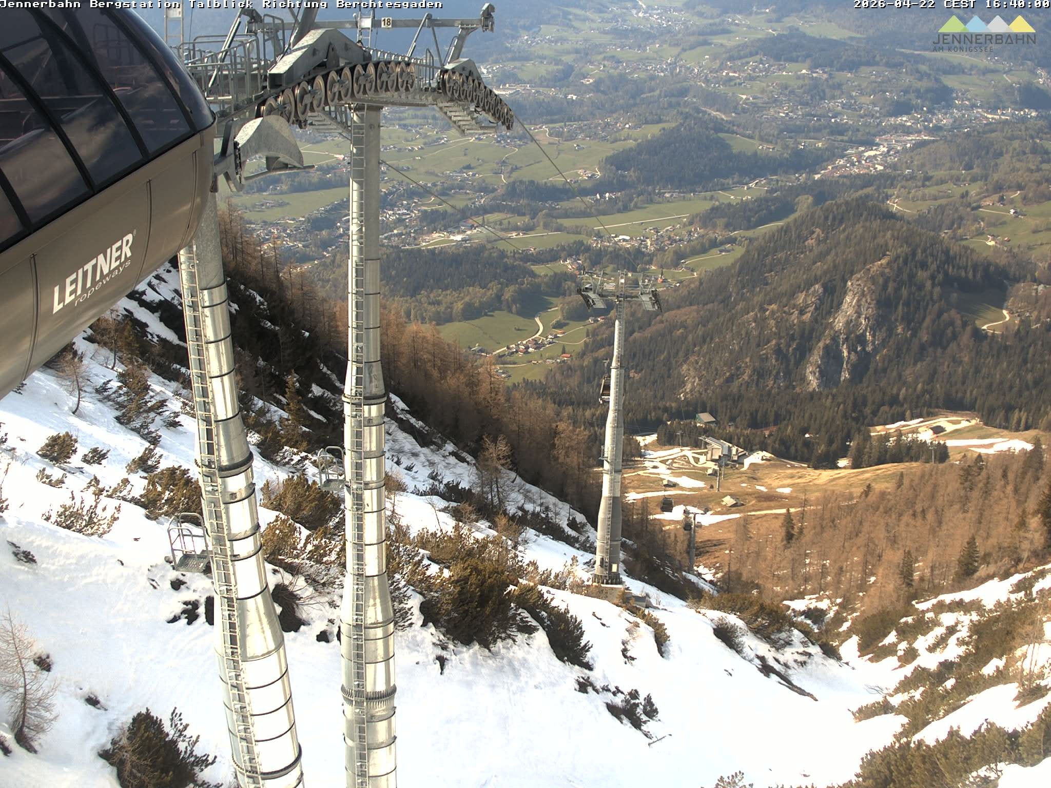 Archiv Foto Webcam Jenner - Blick ins Tal Gondelstation