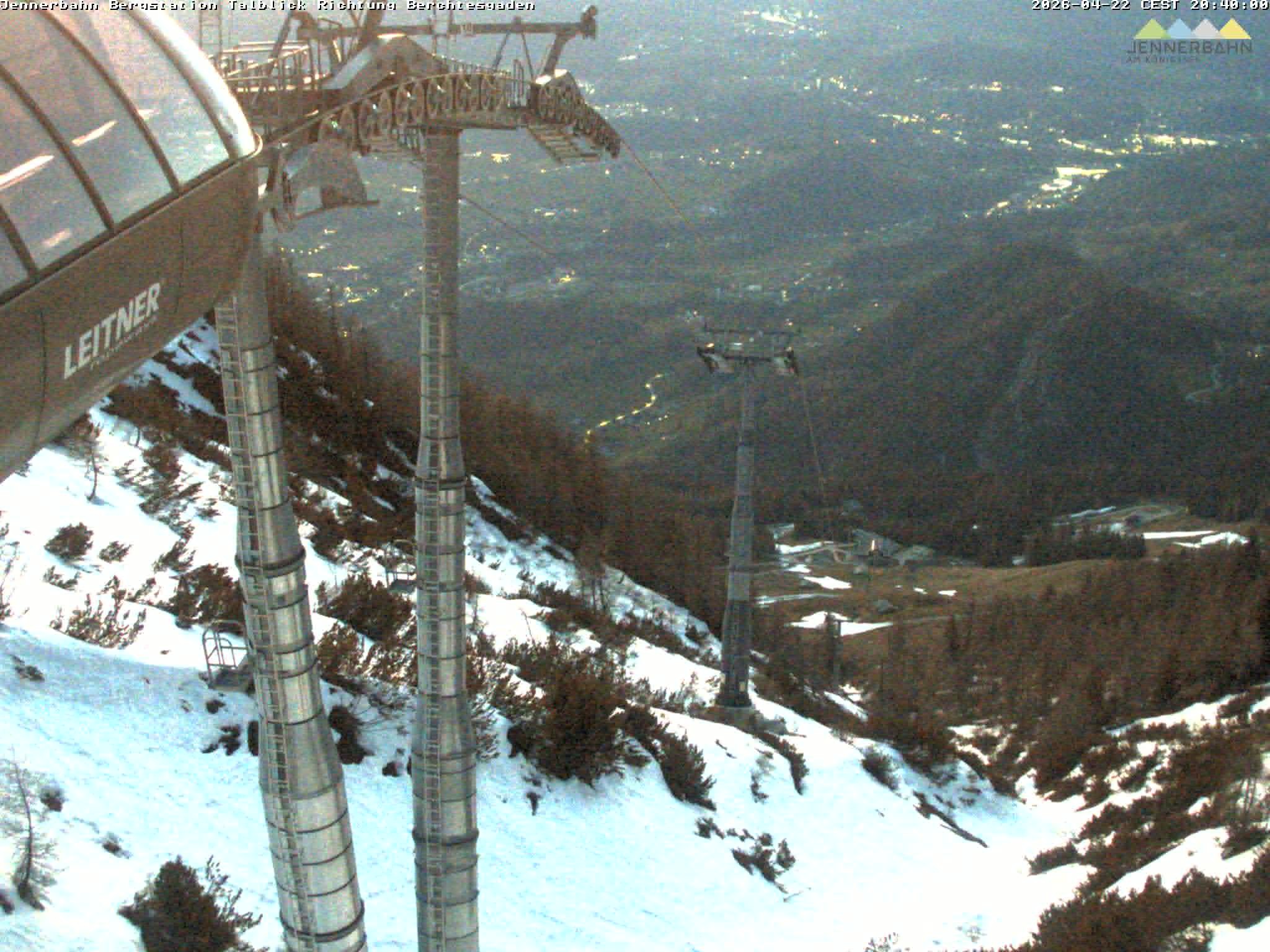 Archiv Foto Webcam Jenner - Blick ins Tal Gondelstation