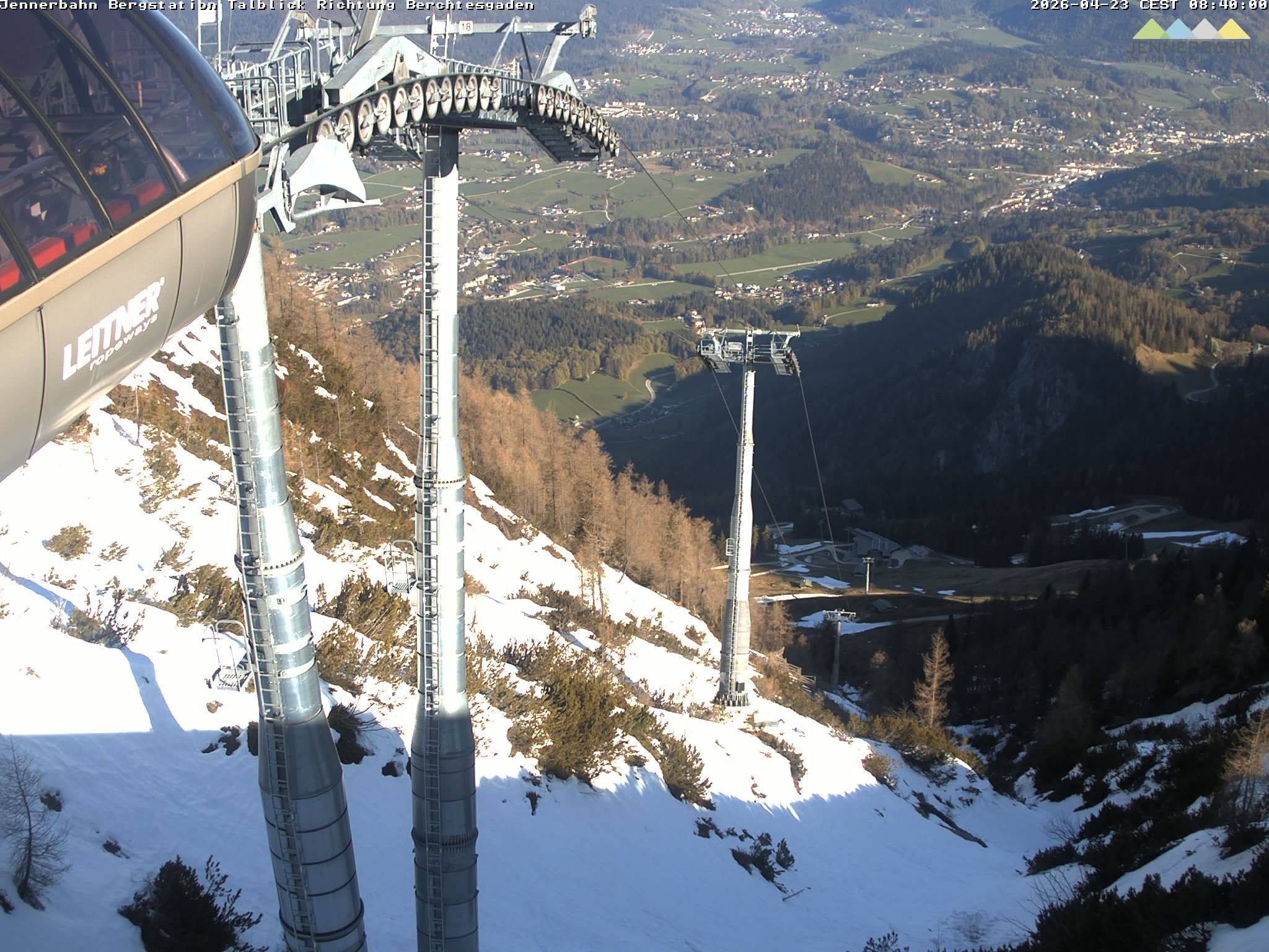 Archiv Foto Webcam Jenner - Blick ins Tal Gondelstation