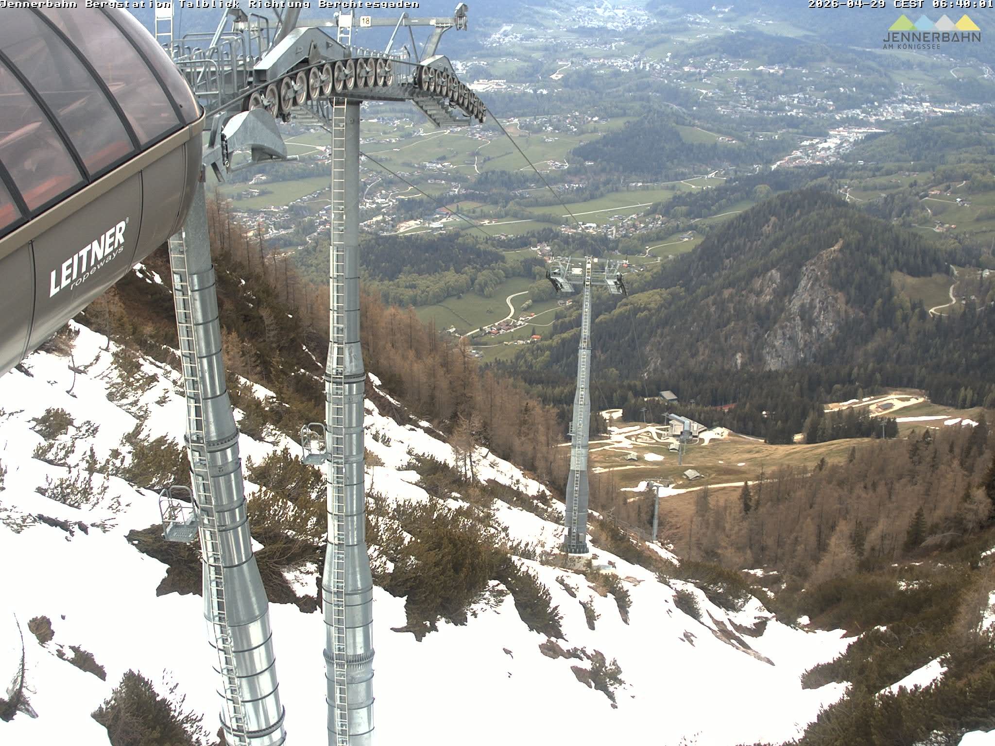 Archiv Foto Webcam Jenner - Blick ins Tal Gondelstation