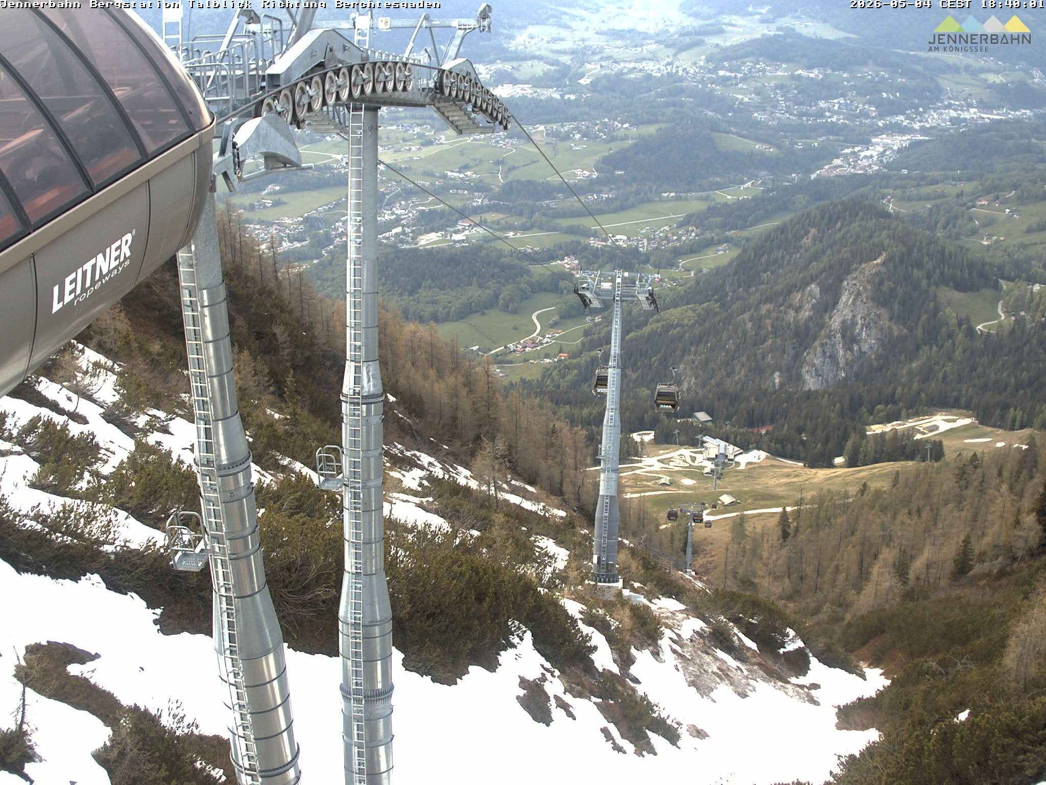Archiv Foto Webcam Jenner - Blick ins Tal Gondelstation