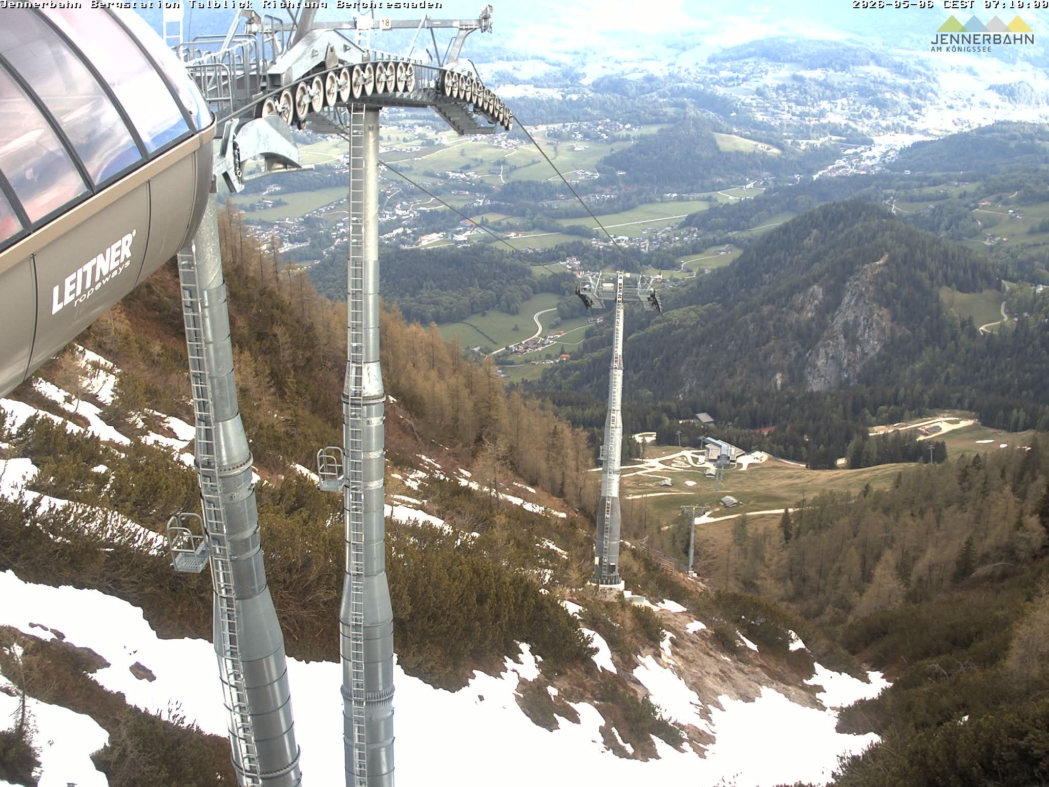 Archived image Webcam Jenner mountain - Valley View Cable Car