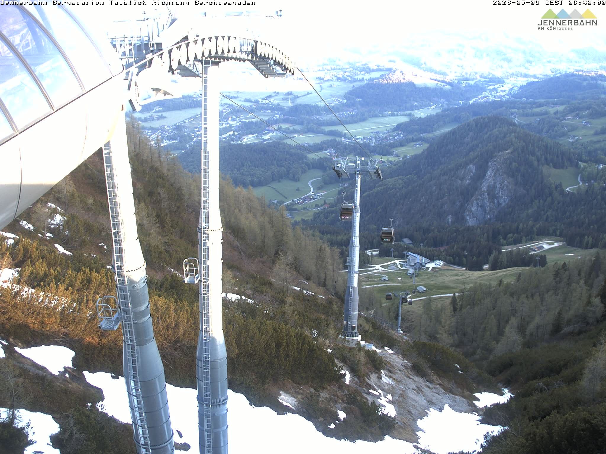 Archiv Foto Webcam Jenner - Blick ins Tal Gondelstation