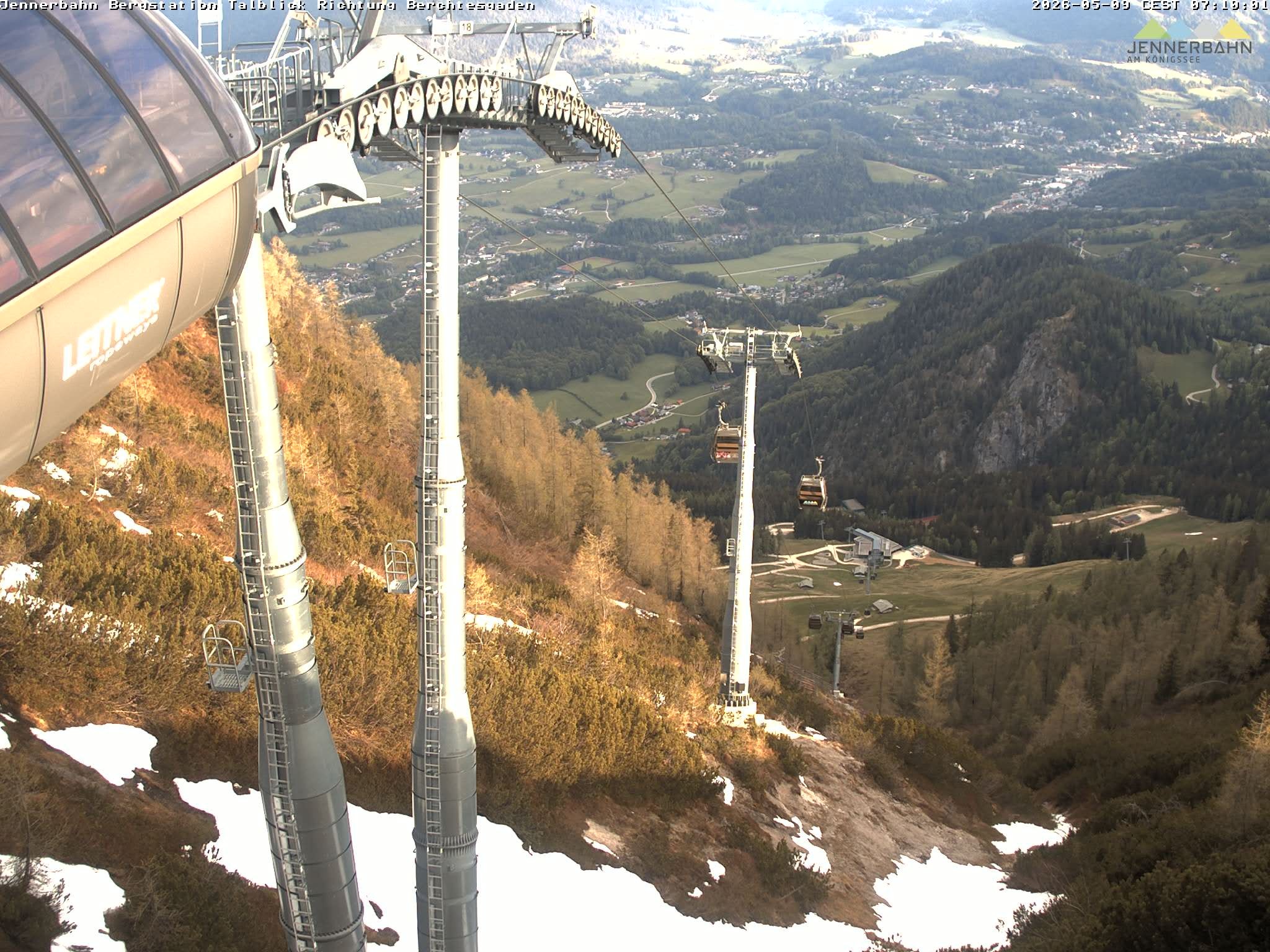 Archiv Foto Webcam Jenner - Blick ins Tal Gondelstation