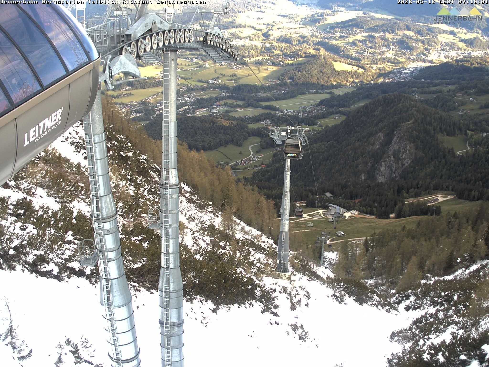 Archived image Webcam Jenner mountain - Valley View Cable Car