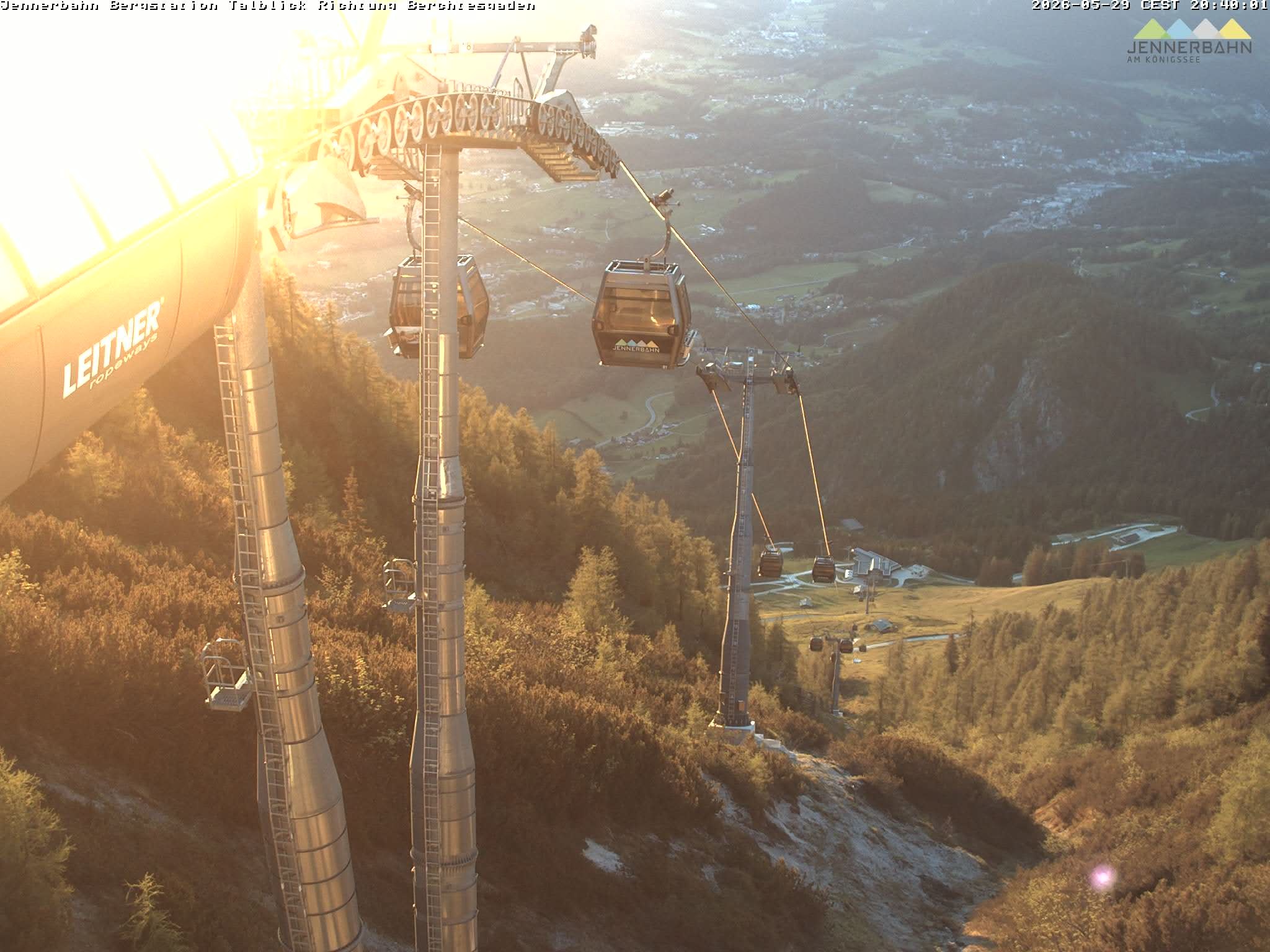 Archived image Webcam Jenner mountain - Valley View Cable Car
