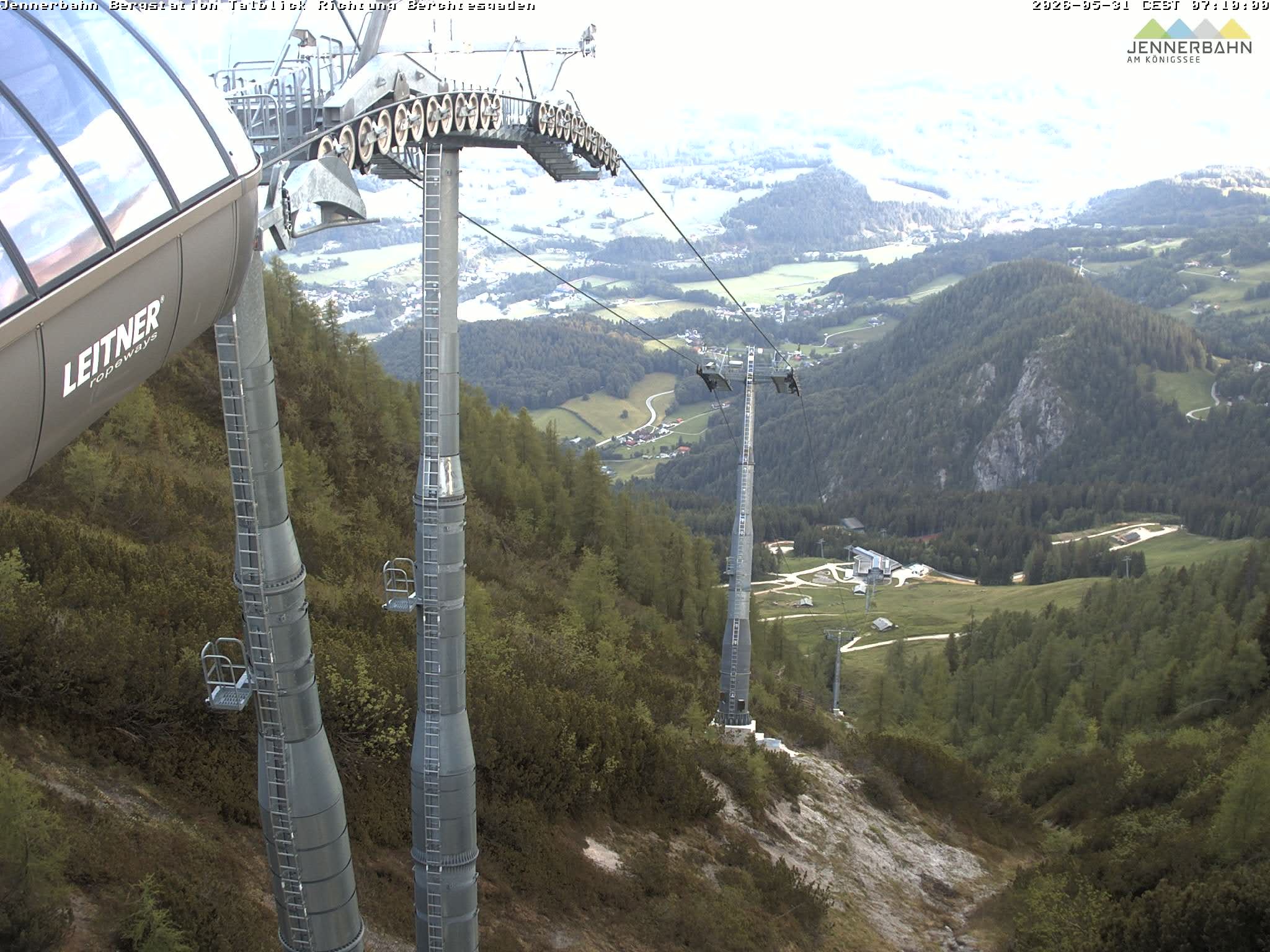 Archiv Foto Webcam Jenner - Blick ins Tal Gondelstation