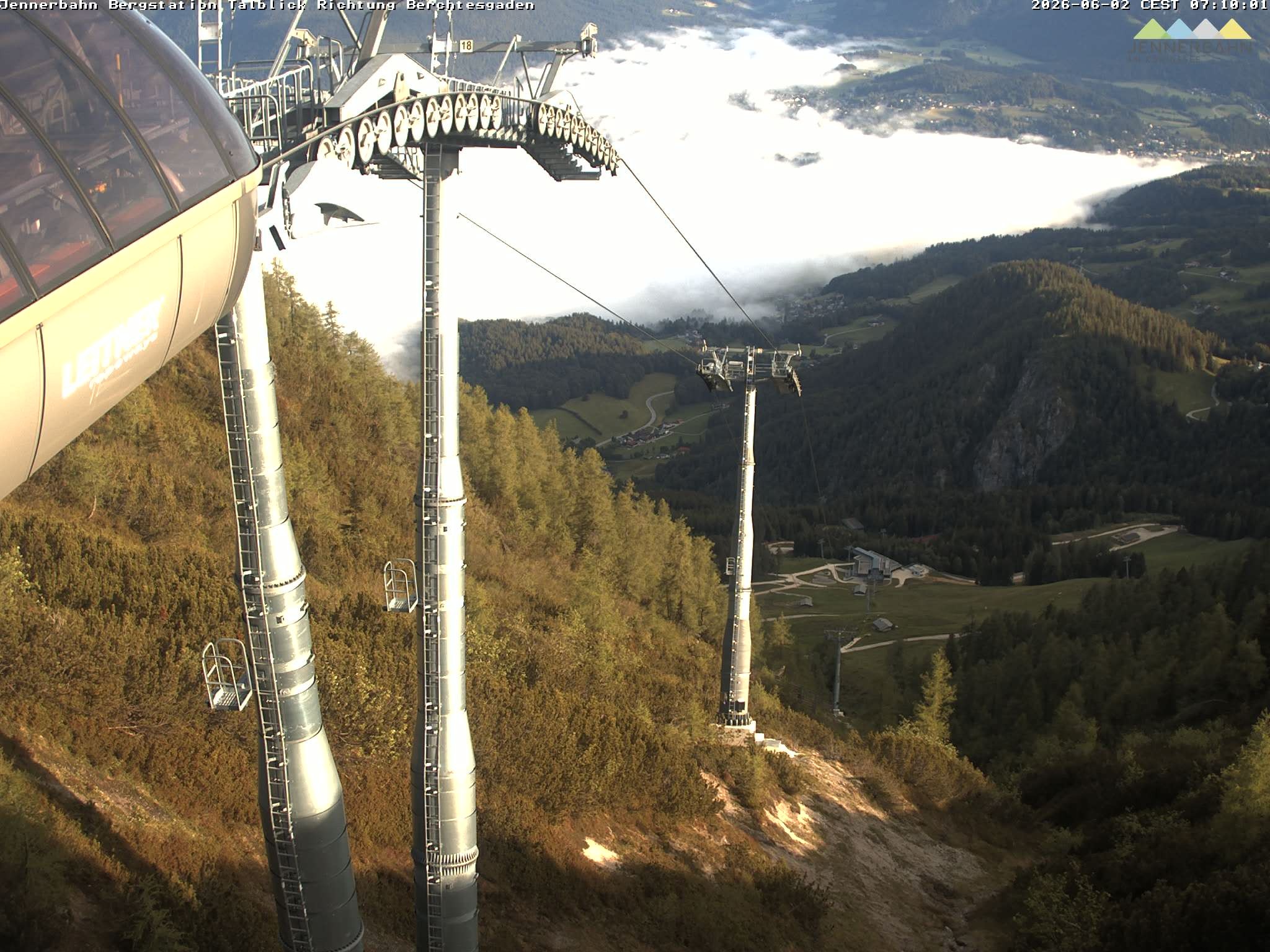 Archiv Foto Webcam Jenner - Blick ins Tal Gondelstation