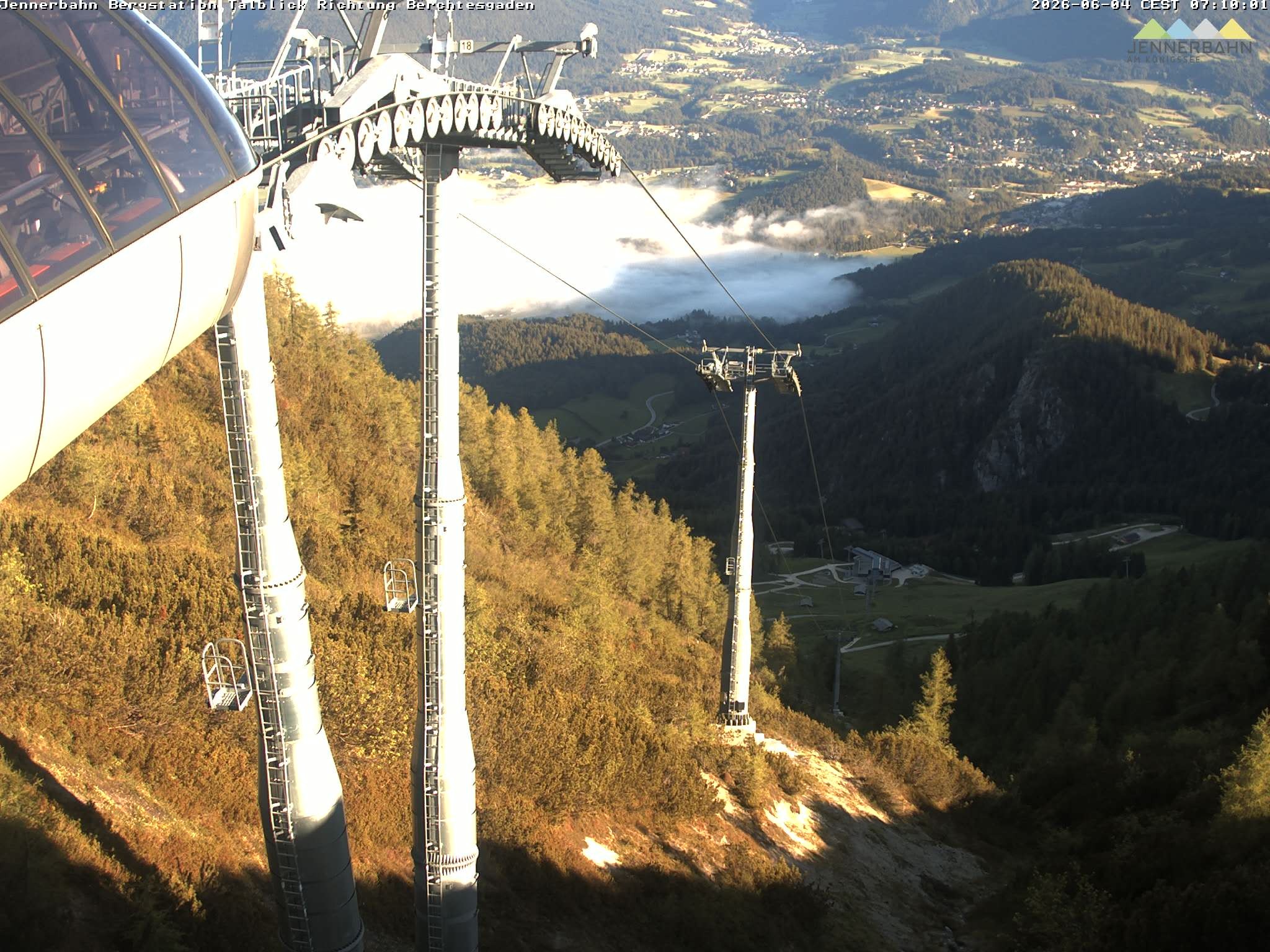 Archiv Foto Webcam Jenner - Blick ins Tal Gondelstation
