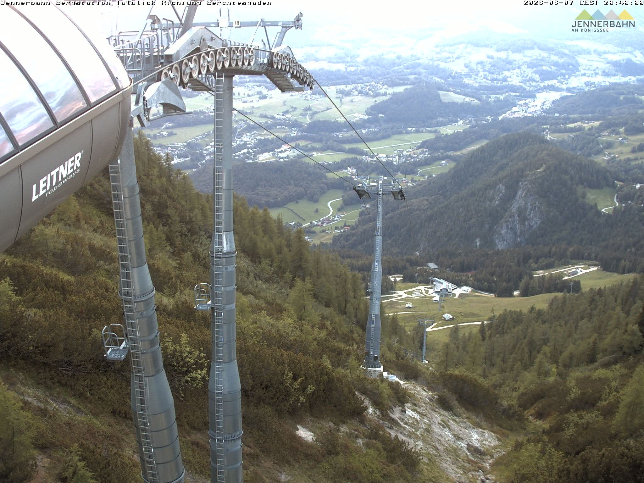 Archiv Foto Webcam Jenner - Blick ins Tal Gondelstation