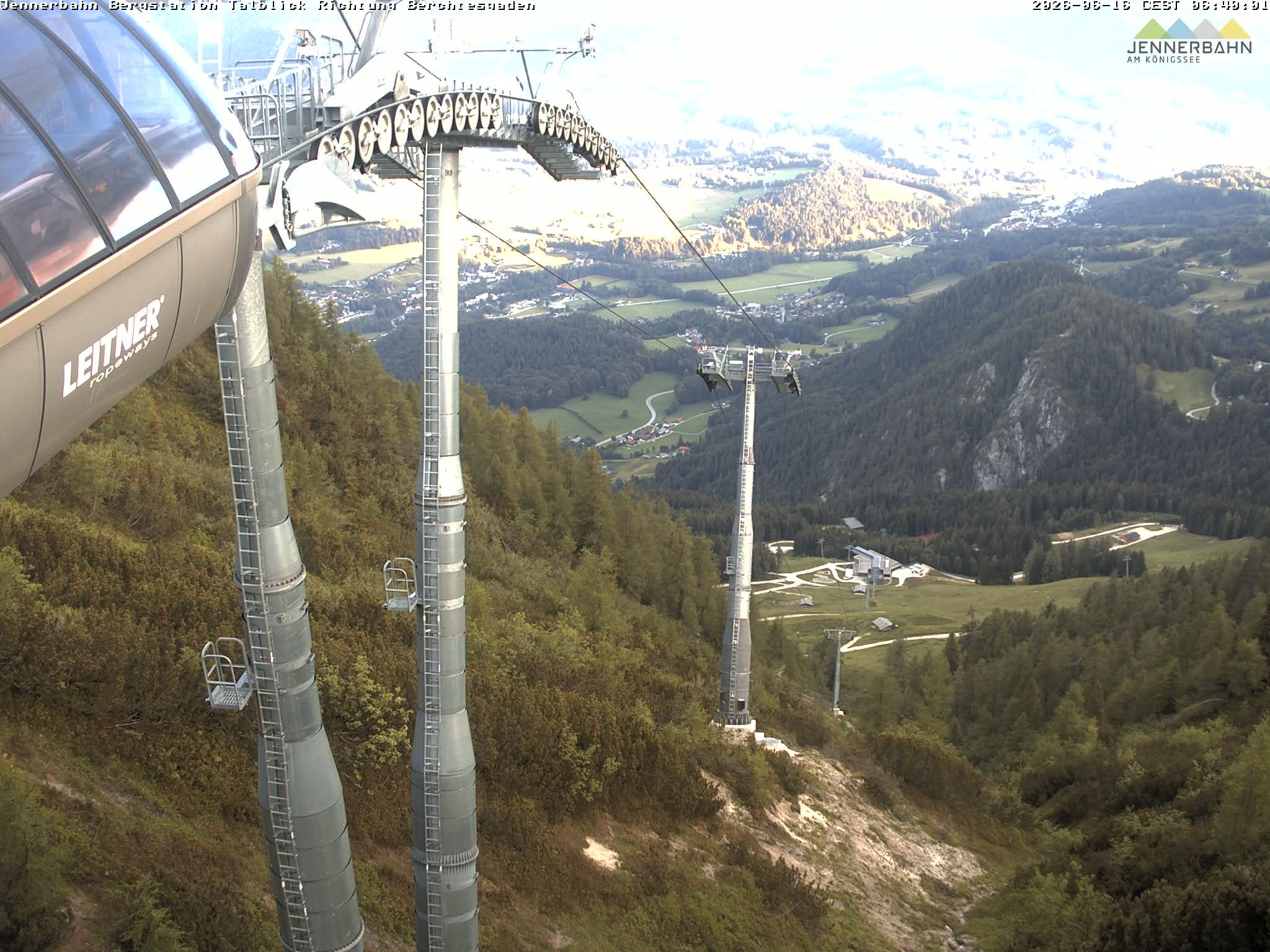 Archiv Foto Webcam Jenner - Blick ins Tal Gondelstation