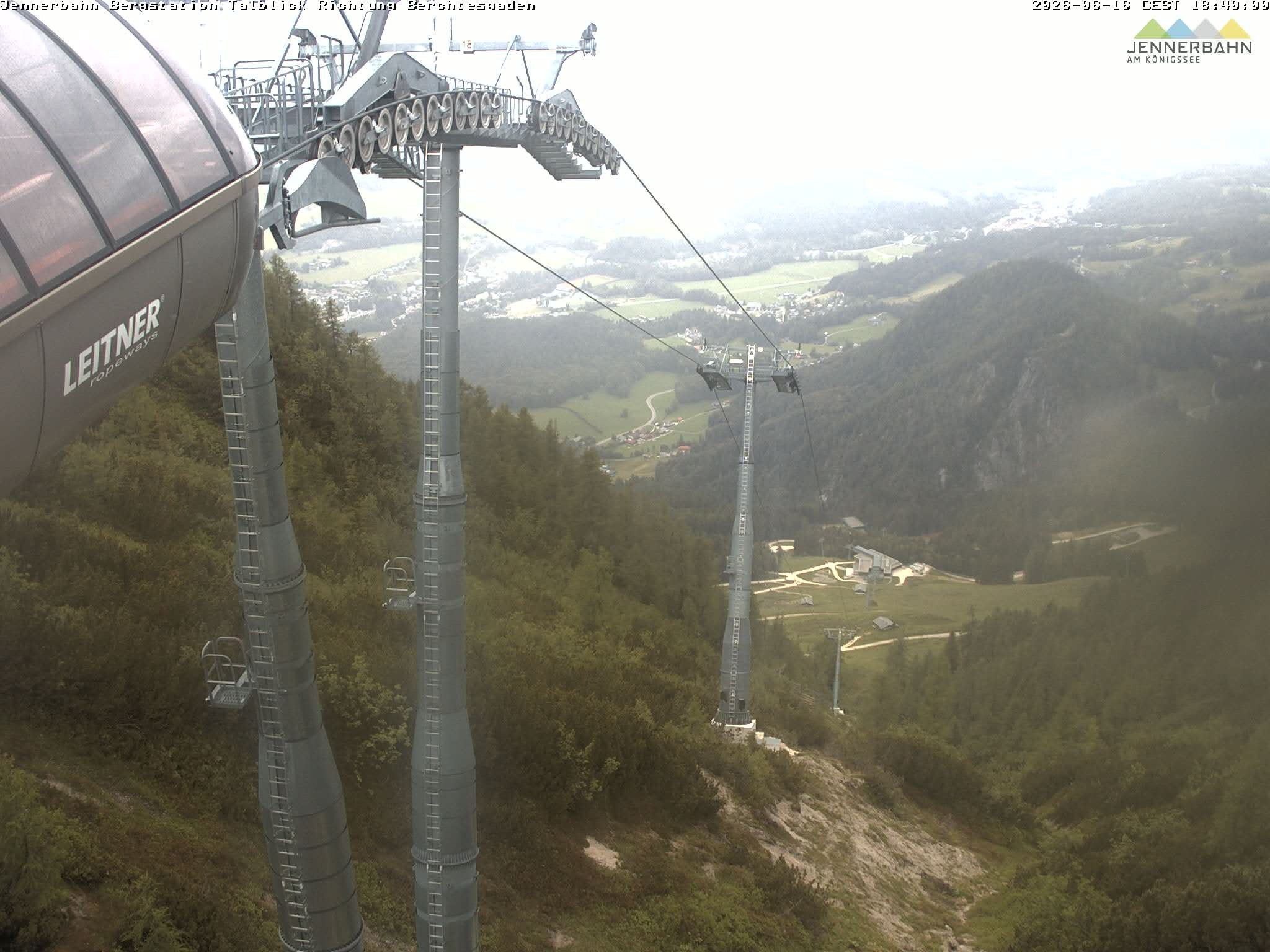 Archiv Foto Webcam Jenner - Blick ins Tal Gondelstation