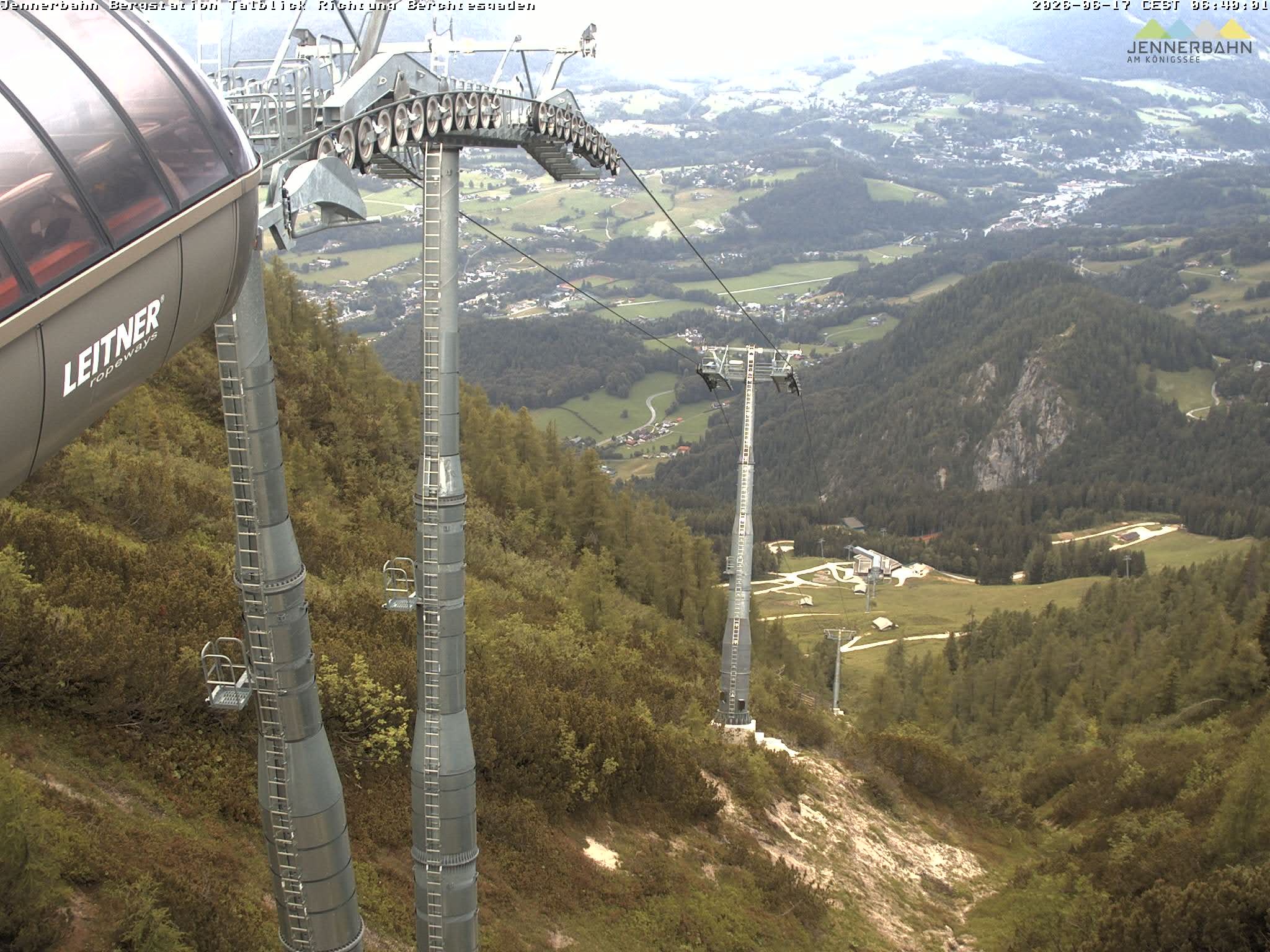 Archiv Foto Webcam Jenner - Blick ins Tal Gondelstation