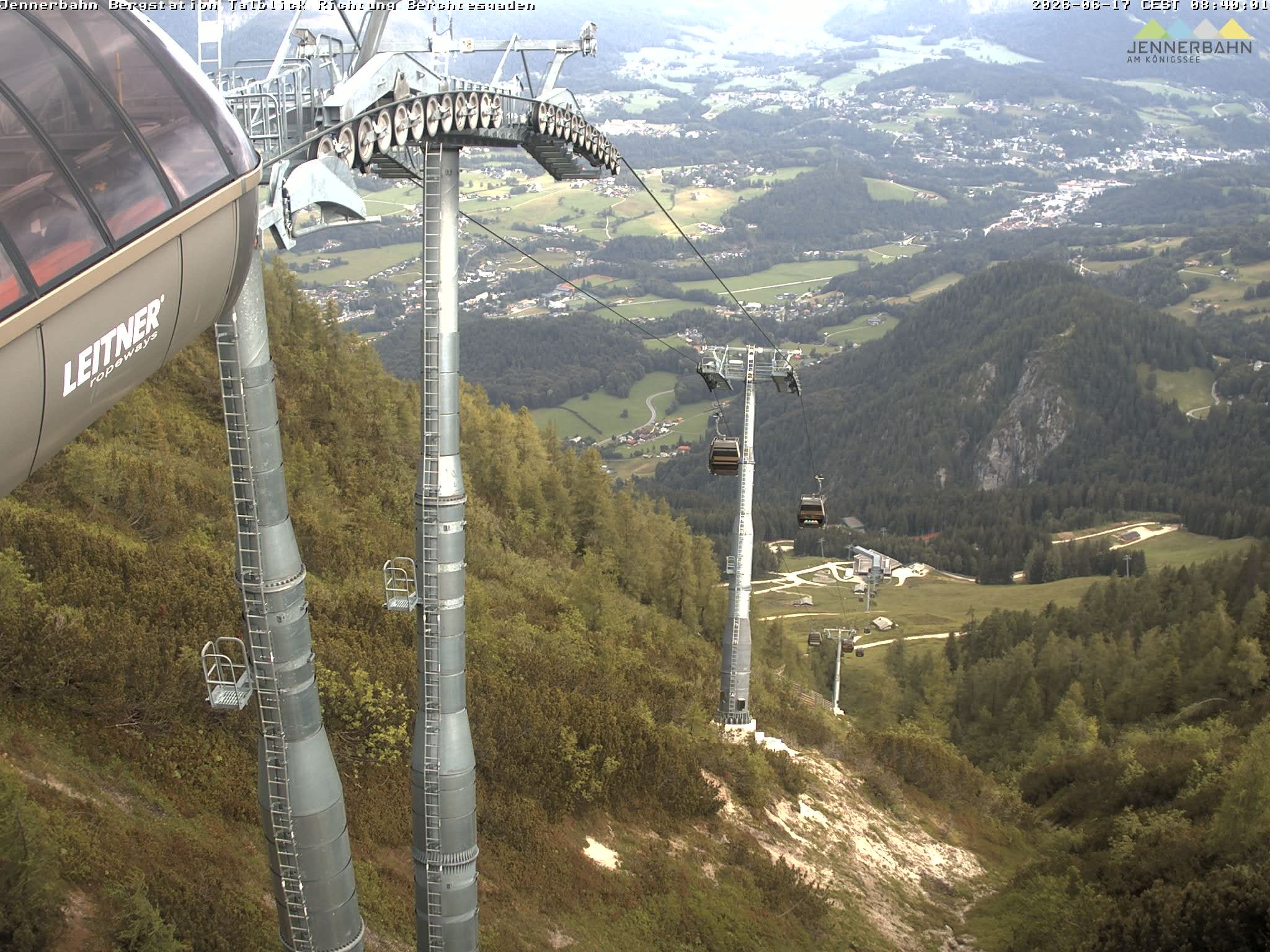 Archiv Foto Webcam Jenner - Blick ins Tal Gondelstation