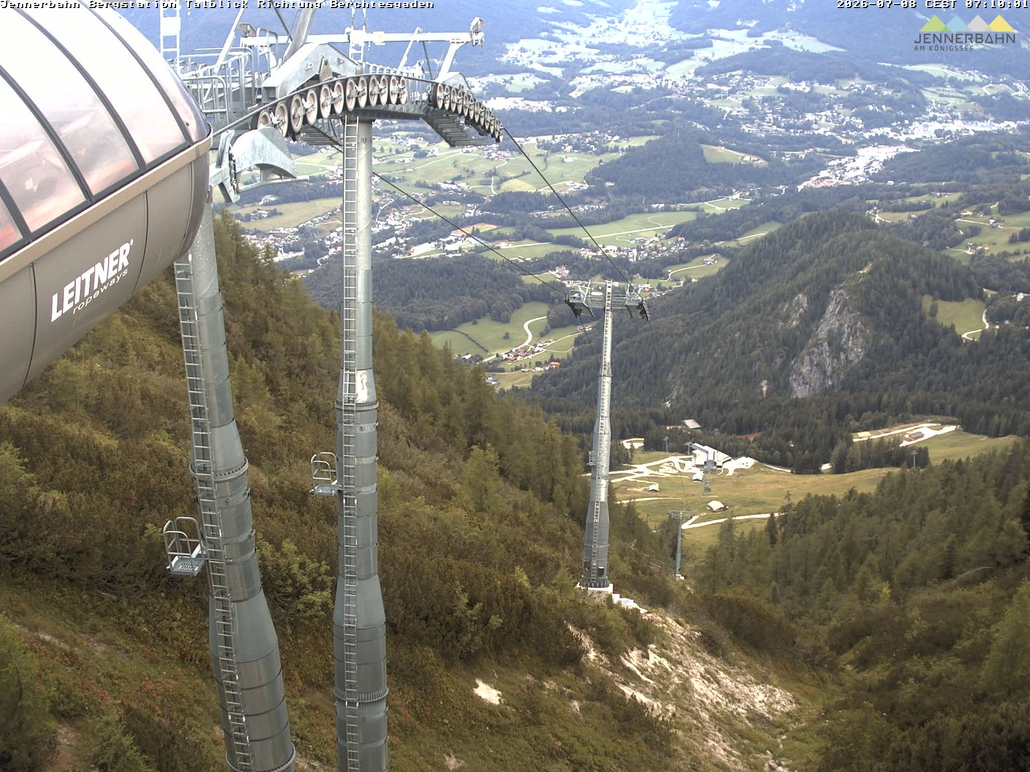 Archived image Webcam Jenner mountain - Valley View Cable Car