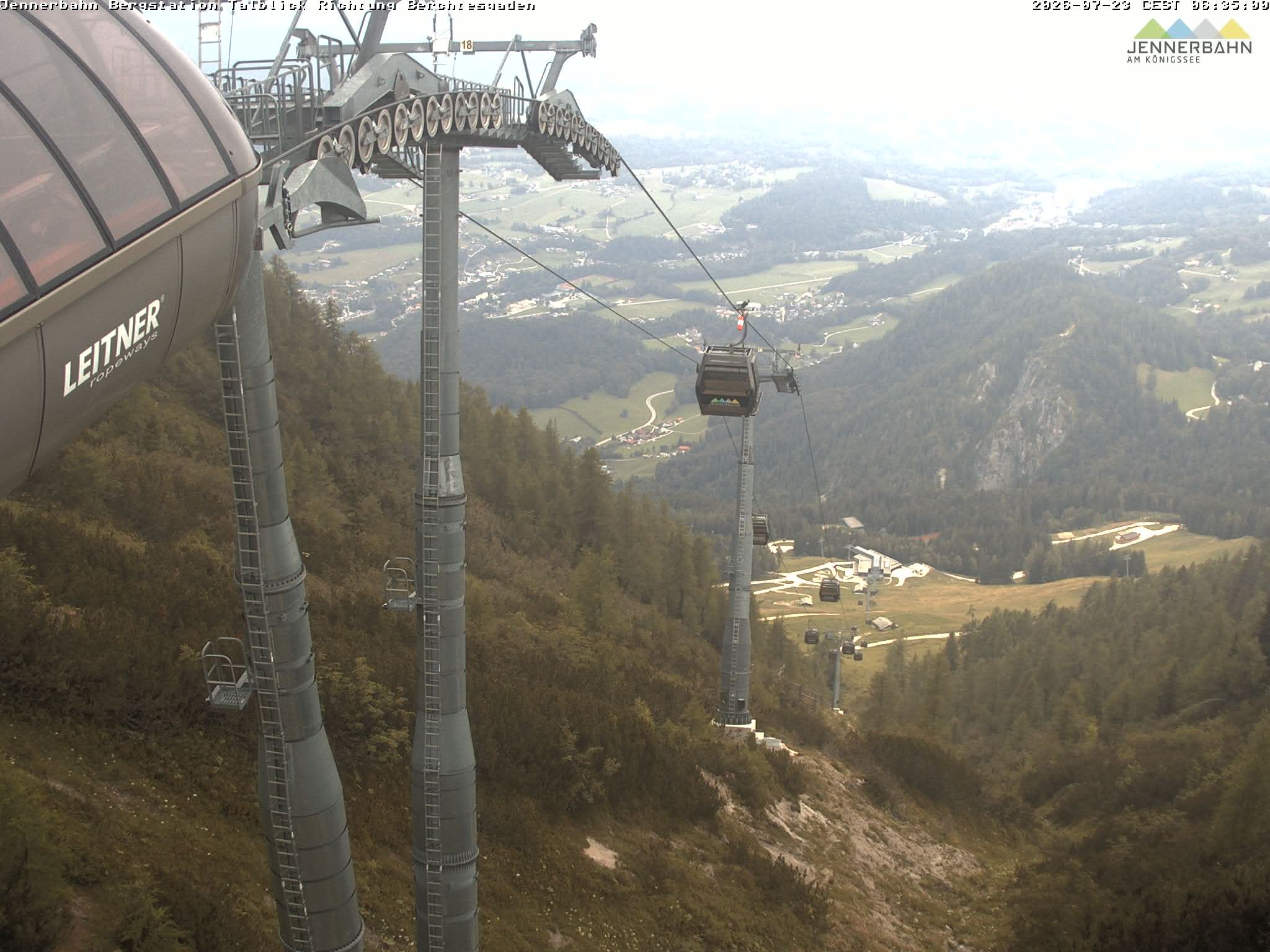 Archiv Foto Webcam Jenner - Blick ins Tal Gondelstation