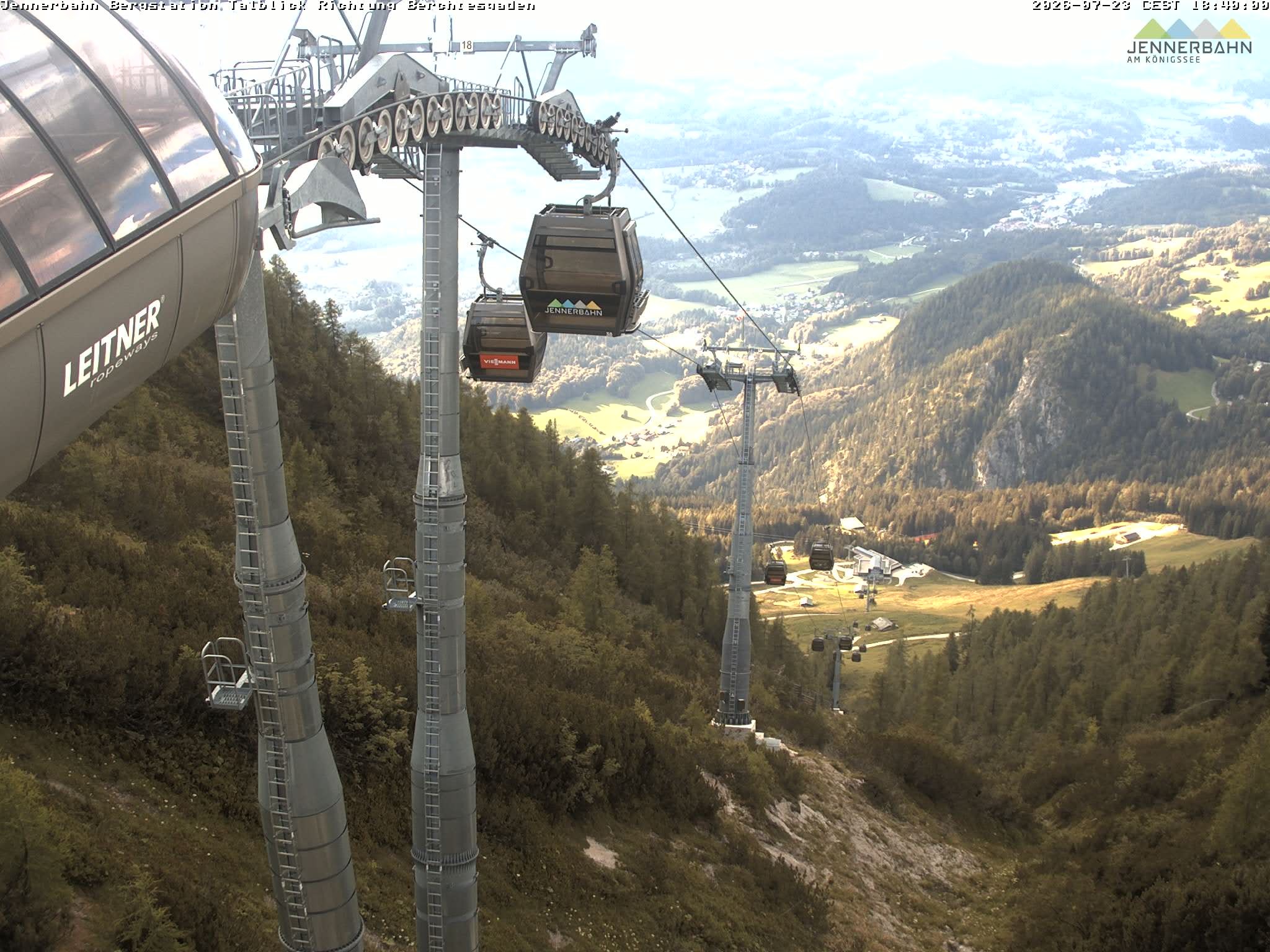 Archiv Foto Webcam Jenner - Blick ins Tal Gondelstation