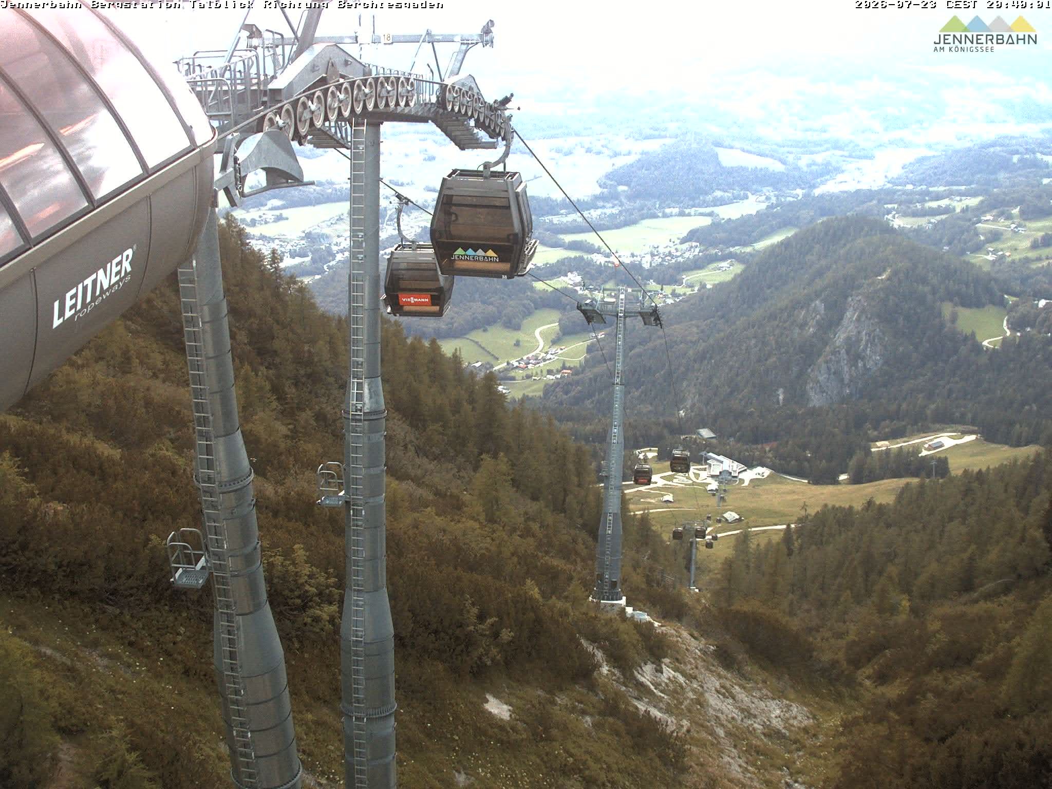Archiv Foto Webcam Jenner - Blick ins Tal Gondelstation