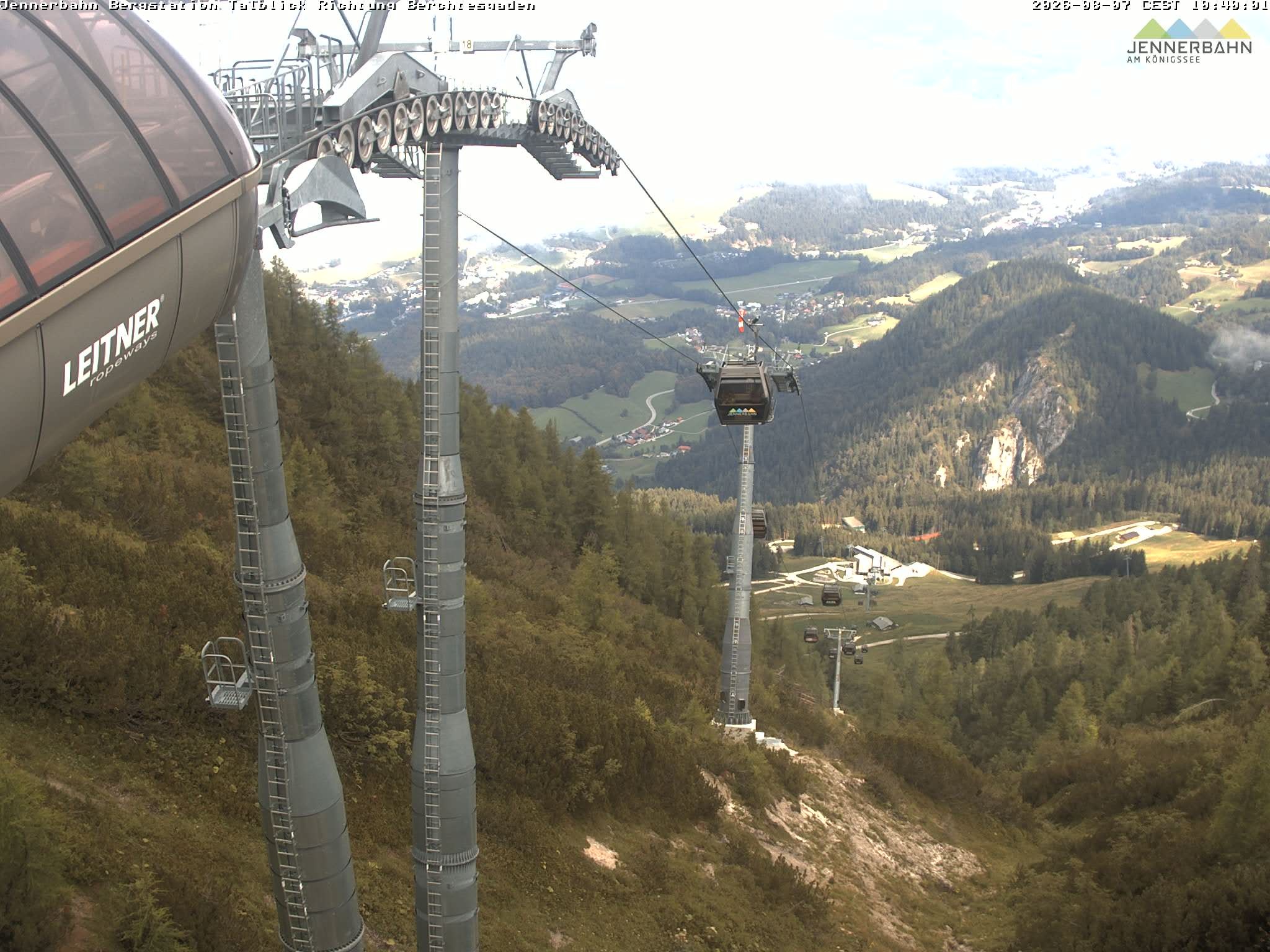 Archiv Foto Webcam Jenner - Blick ins Tal Gondelstation
