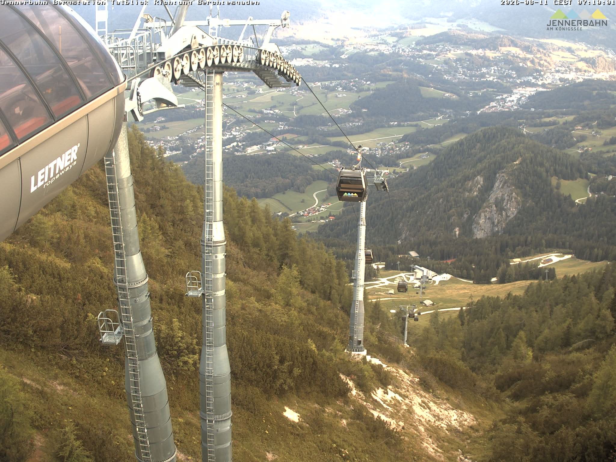 Archiv Foto Webcam Jenner - Blick ins Tal Gondelstation