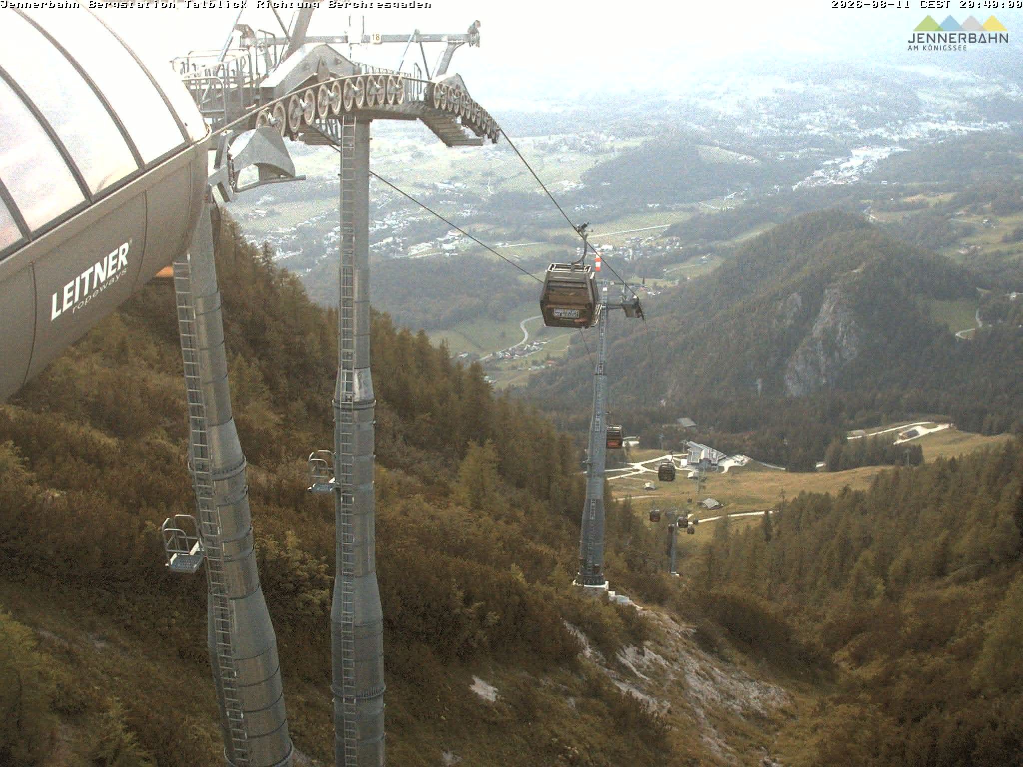 Archived image Webcam Jenner mountain - Valley View Cable Car